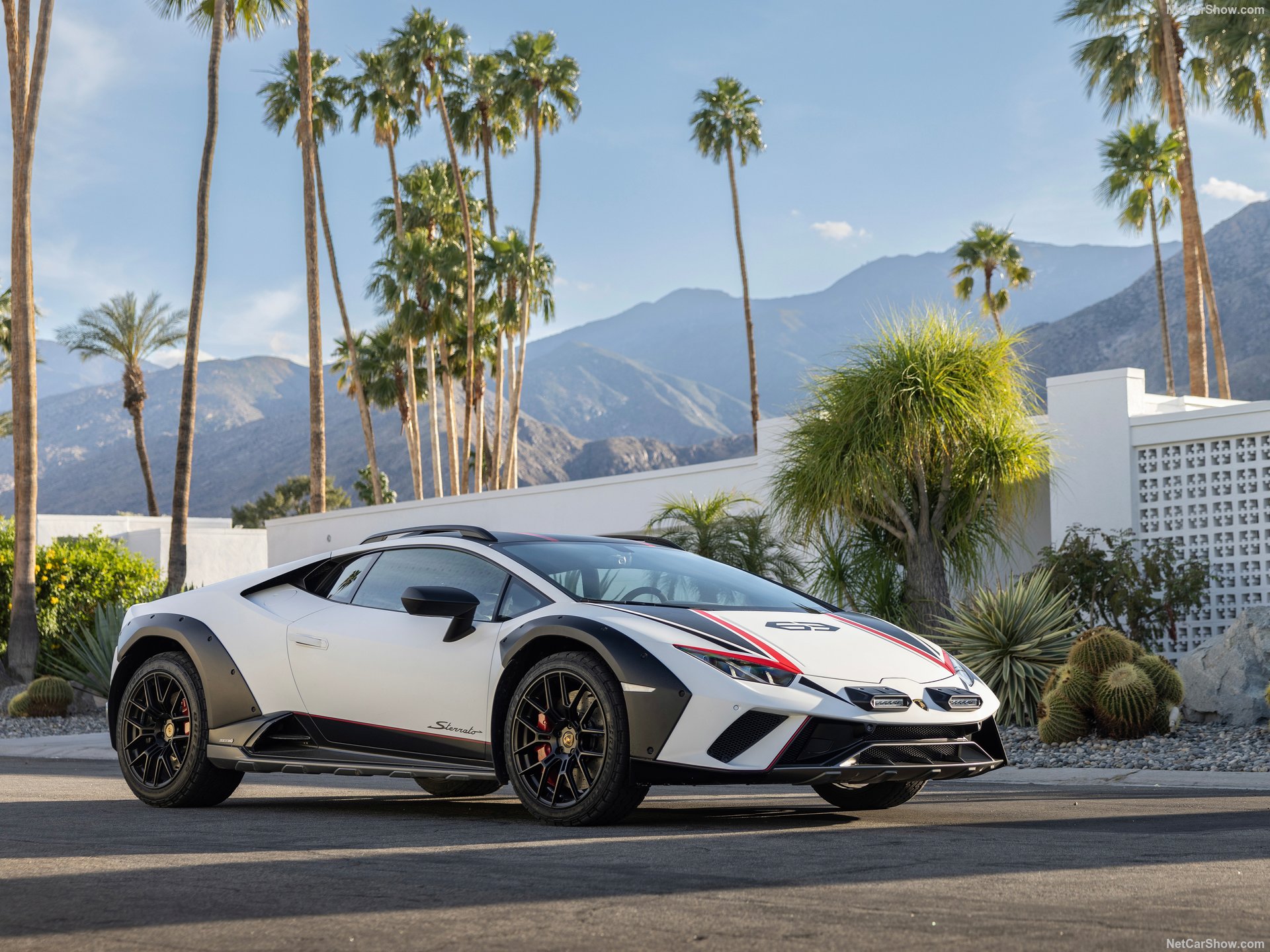 Lamborghini Huracan bản gầm cao xuất hiện tại Huế: Khoảng sáng gầm gần bằng Tucson, dễ 'băm bổ' ổ gà tại Việt Nam- Ảnh 4.