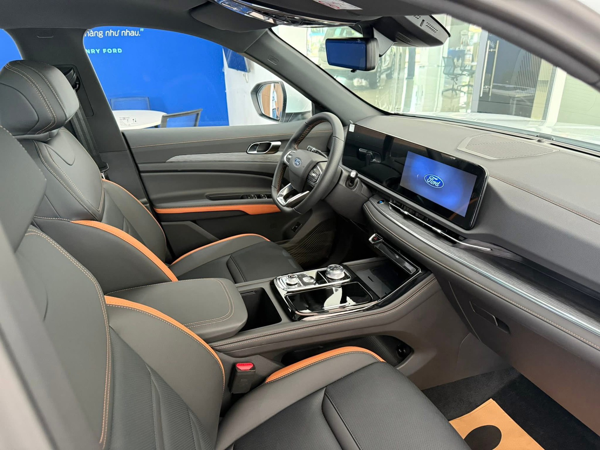 Ford Territory vừa ra mắt đã được đại lý giảm 20 triệu đồng, giá thực tế vẫn chưa đủ làm khó Mazda CX-5- Ảnh 3.