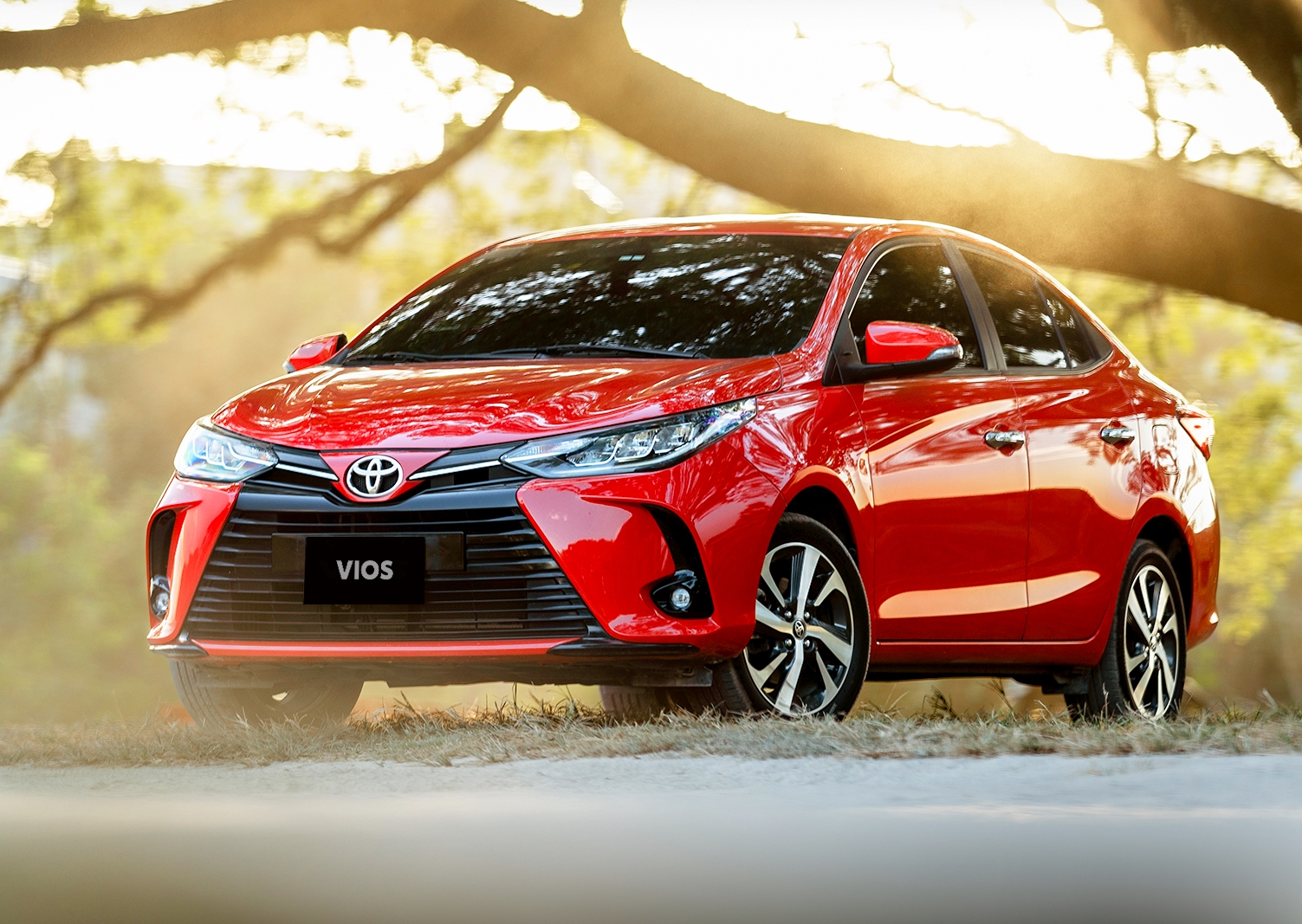 Đây có thể là cách Toyota Vios thế hệ mới tồn tại ở Việt Nam: Bản xăng lắp ráp trong nước, bản hybrid nhập khẩu, cách biệt giá dễ rơi tầm trăm triệu- Ảnh 3. Đây có thể là cách Toyota Vios thế hệ mới tồn tại ở Việt Nam: Bản xăng lắp ráp trong nước, bản hybrid nhập khẩu, cách biệt giá dễ rơi tầm trăm triệu- Ảnh 3.