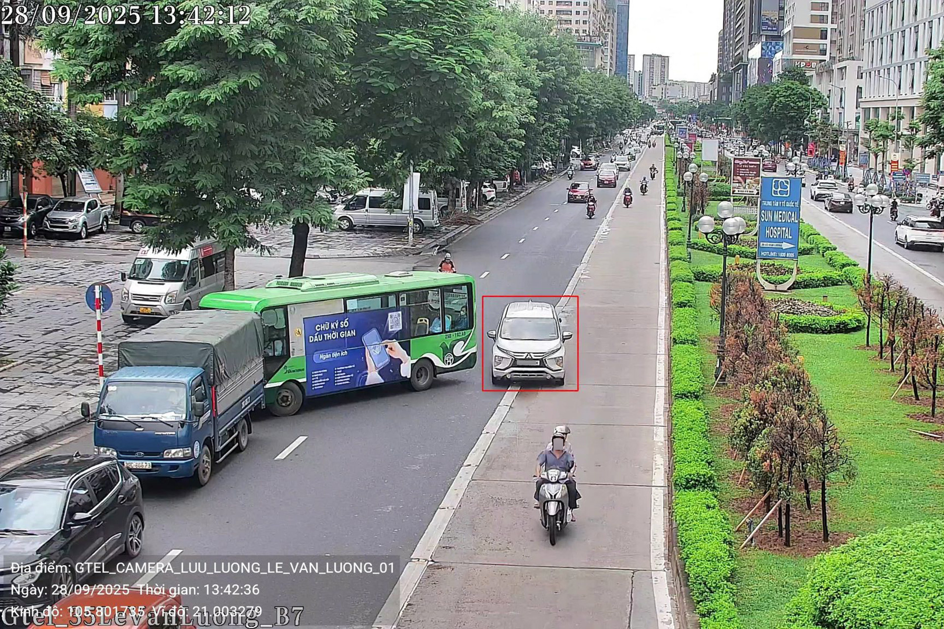 Thêm vị trí lắp camera AI ở Hà Nội, phát hiện loạt xe đi vào làn BRT- Ảnh 1.