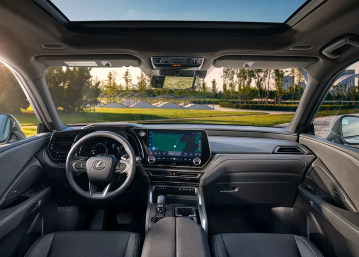 Lý do Lexus bất ngờ tăng giá mẫu SUV gia đình ăn khách?- Ảnh 4. Lý do Lexus bất ngờ tăng giá mẫu SUV gia đình ăn khách?- Ảnh 4.