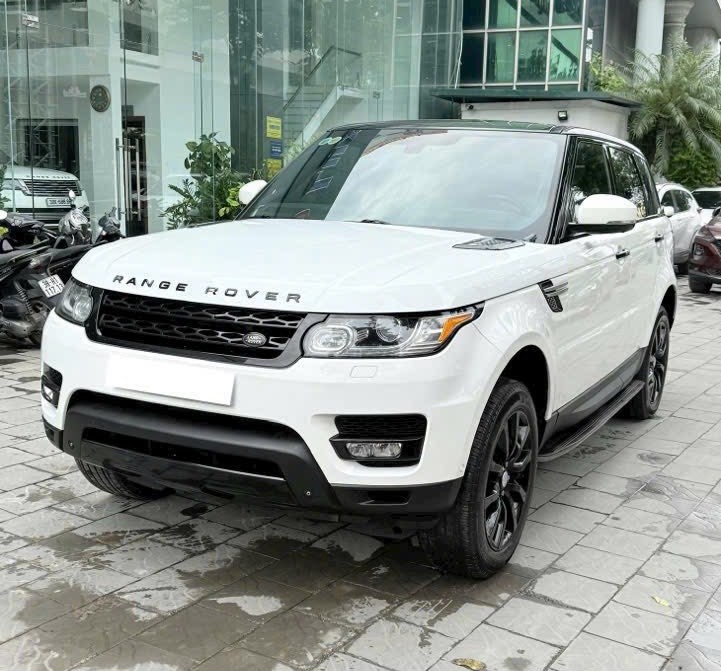 Cầm hơn 1,2 tỷ đồng, bạn có thể mua chiếc Range Rover này thay vì Honda CR-V hybrid để hiểu xe sang Anh quốc là như thế nào- Ảnh 2. Cầm hơn 1,2 tỷ đồng, bạn có thể mua chiếc Range Rover này thay vì Honda CR-V hybrid để hiểu xe sang Anh quốc là như thế nào- Ảnh 2.