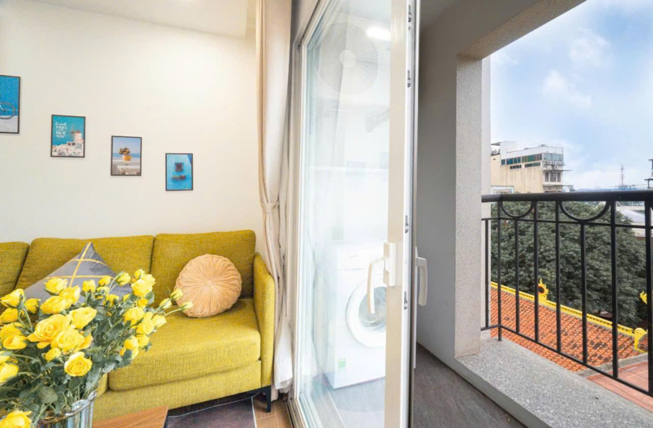 Lái ô tô từ Hải Phòng đi Hà Nội chơi lễ, gia đình 8 người chuẩn bị 80 triệu: "Tốn bao nhiêu tiền cũng không tiếc"- Ảnh 7.