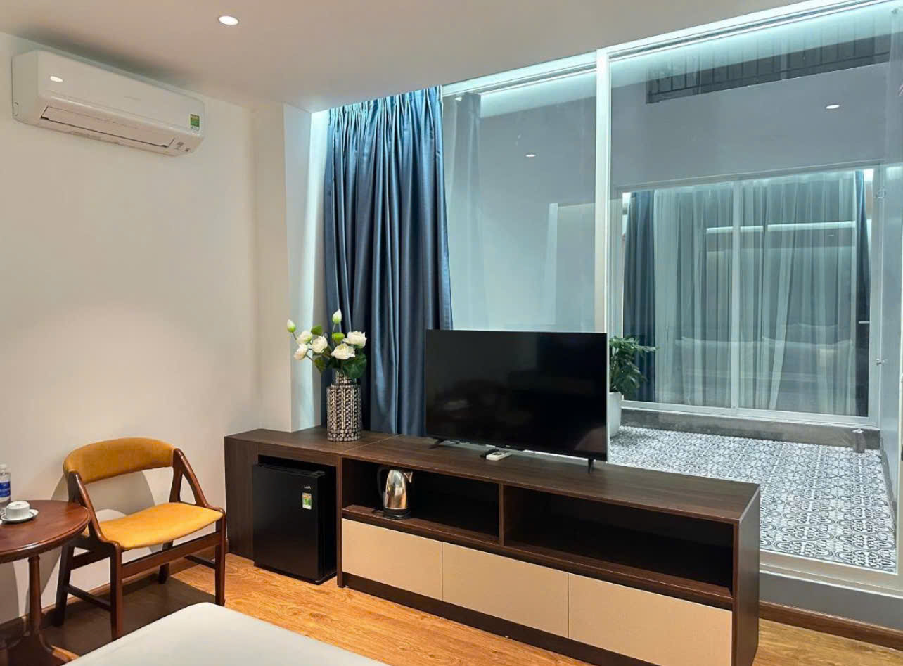 Lái ô tô từ Hải Phòng đi Hà Nội chơi lễ, gia đình 8 người chuẩn bị 80 triệu: "Tốn bao nhiêu tiền cũng không tiếc"- Ảnh 6.