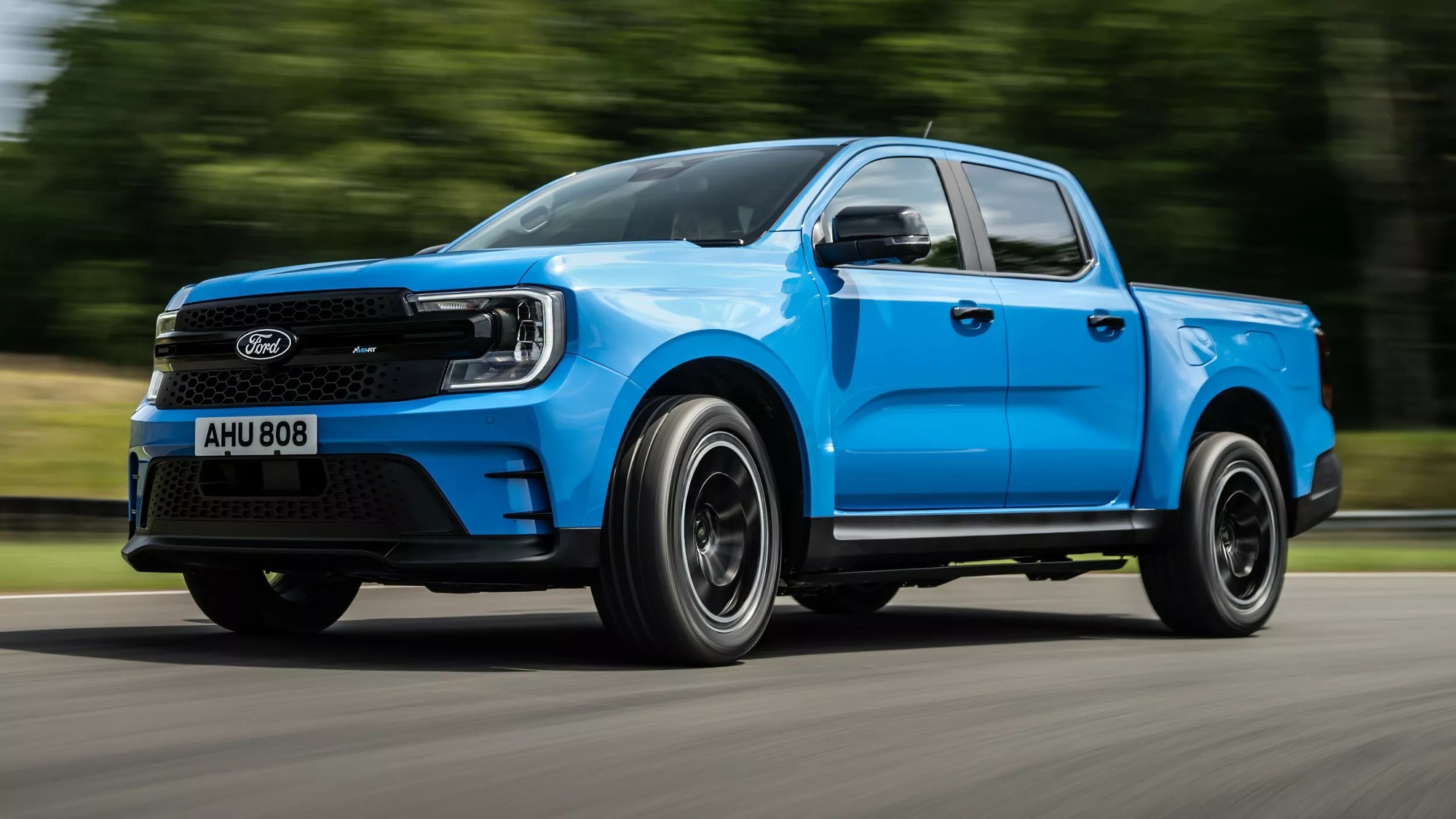 Ford Ranger bản này về Việt Nam thì nhiều người sẽ thích: Máy hybrid mạnh hơn hẳn Raptor, chạy 2 vòng hồ Tây không tốn một giọt xăng- Ảnh 3.