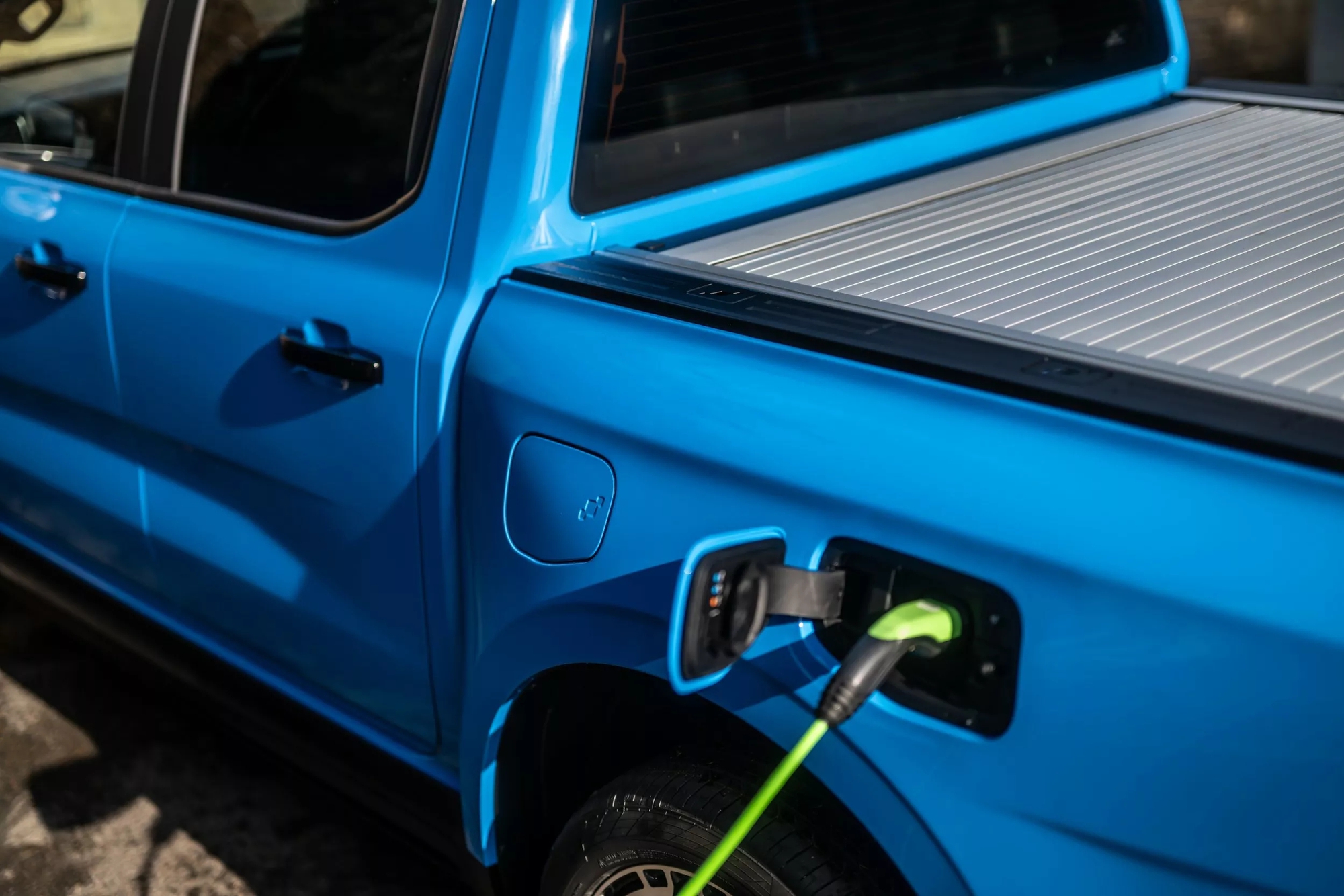 Ford Ranger bản này về Việt Nam thì nhiều người sẽ thích: Máy hybrid mạnh hơn hẳn Raptor, chạy 2 vòng hồ Tây không tốn một giọt xăng- Ảnh 10.