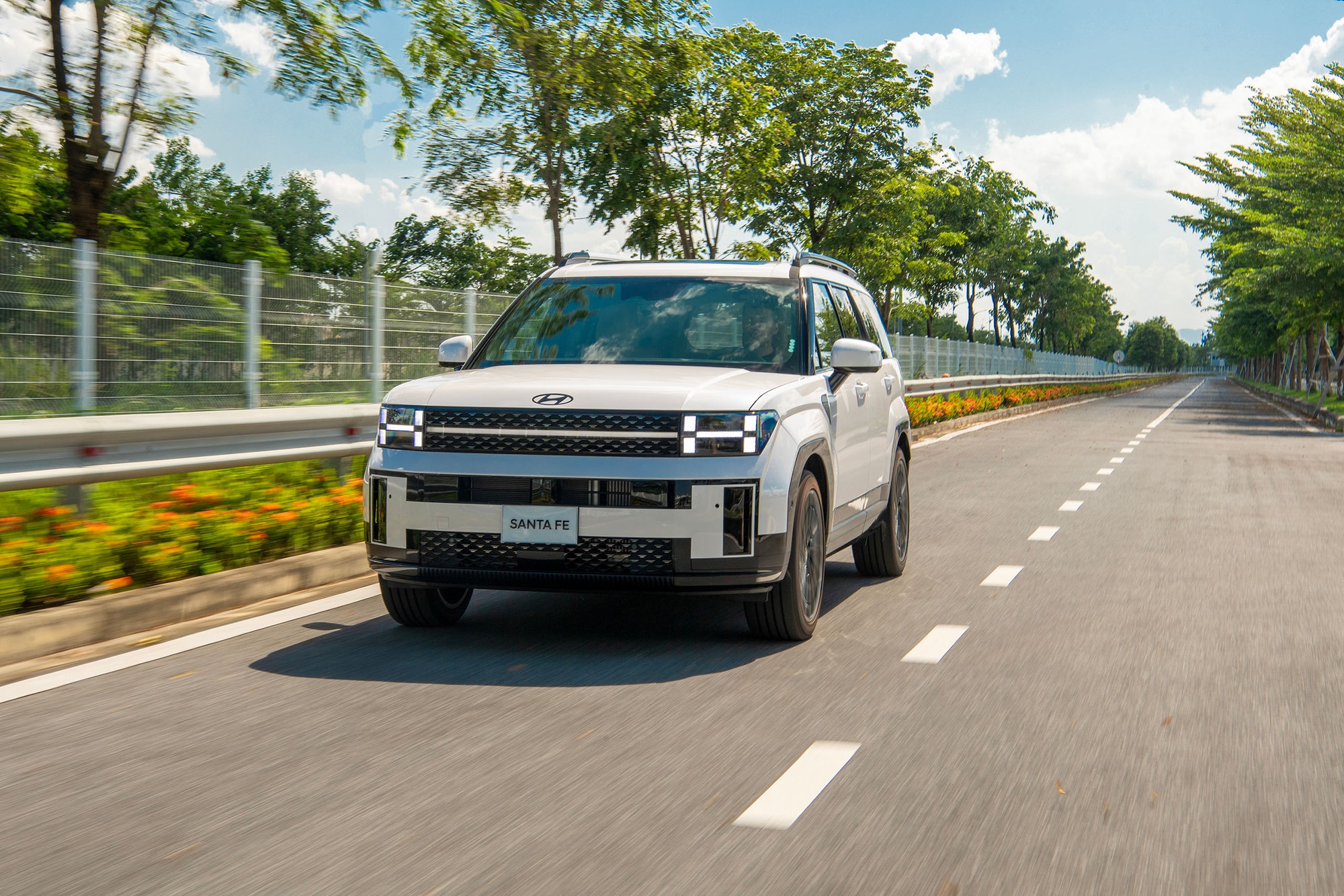 Giá xe Hyundai giảm mạnh tháng Ngâu: Palisade chạm đáy, Accent dễ xuống dưới 400 triệu đồng- Ảnh 4. Giá xe Hyundai giảm mạnh tháng Ngâu: Palisade chạm đáy, Accent dễ xuống dưới 400 triệu đồng- Ảnh 4.