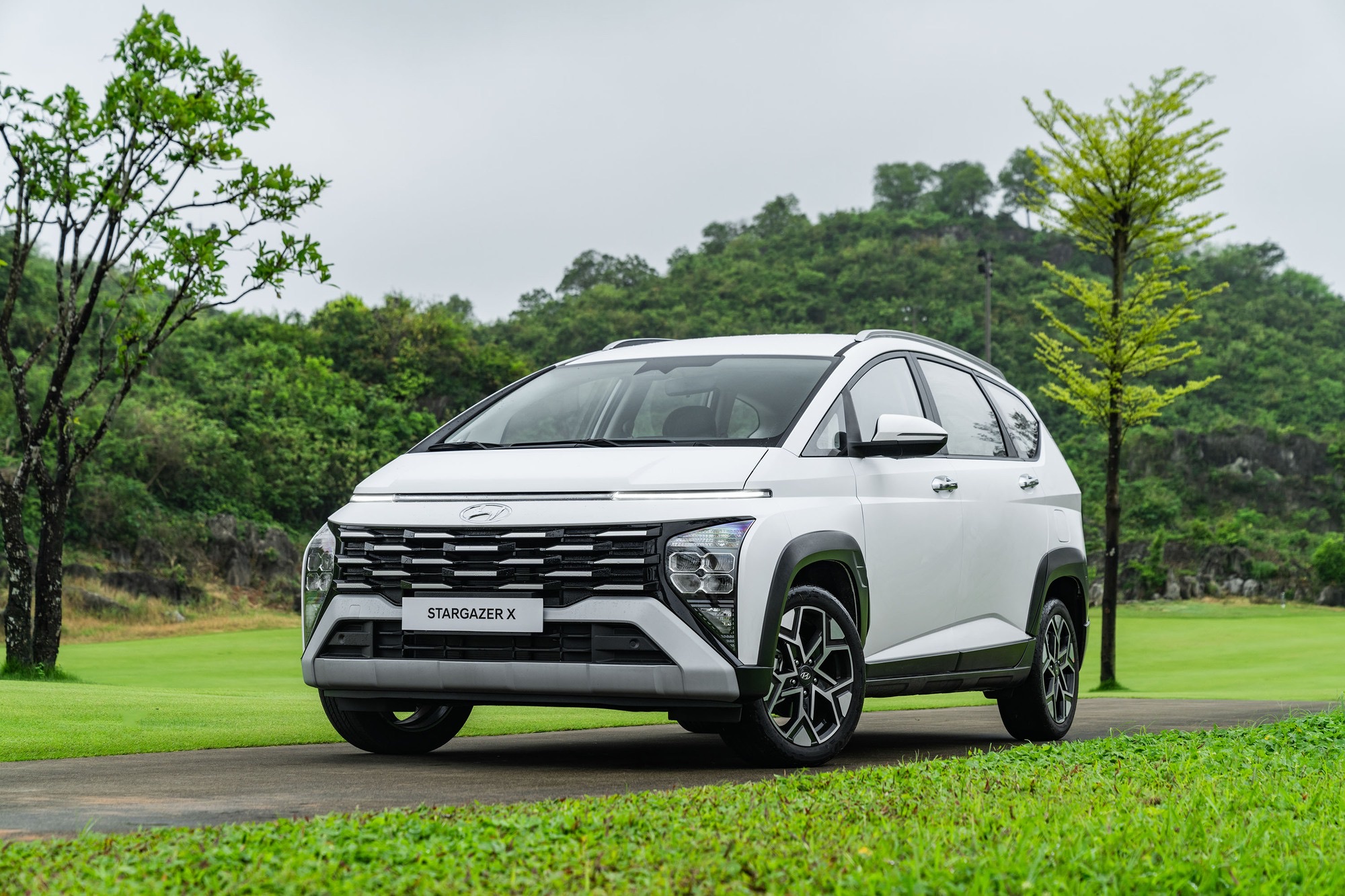 Giá xe Hyundai giảm mạnh tháng Ngâu: Palisade chạm đáy, Accent dễ xuống dưới 400 triệu đồng- Ảnh 2. Giá xe Hyundai giảm mạnh tháng Ngâu: Palisade chạm đáy, Accent dễ xuống dưới 400 triệu đồng- Ảnh 2.