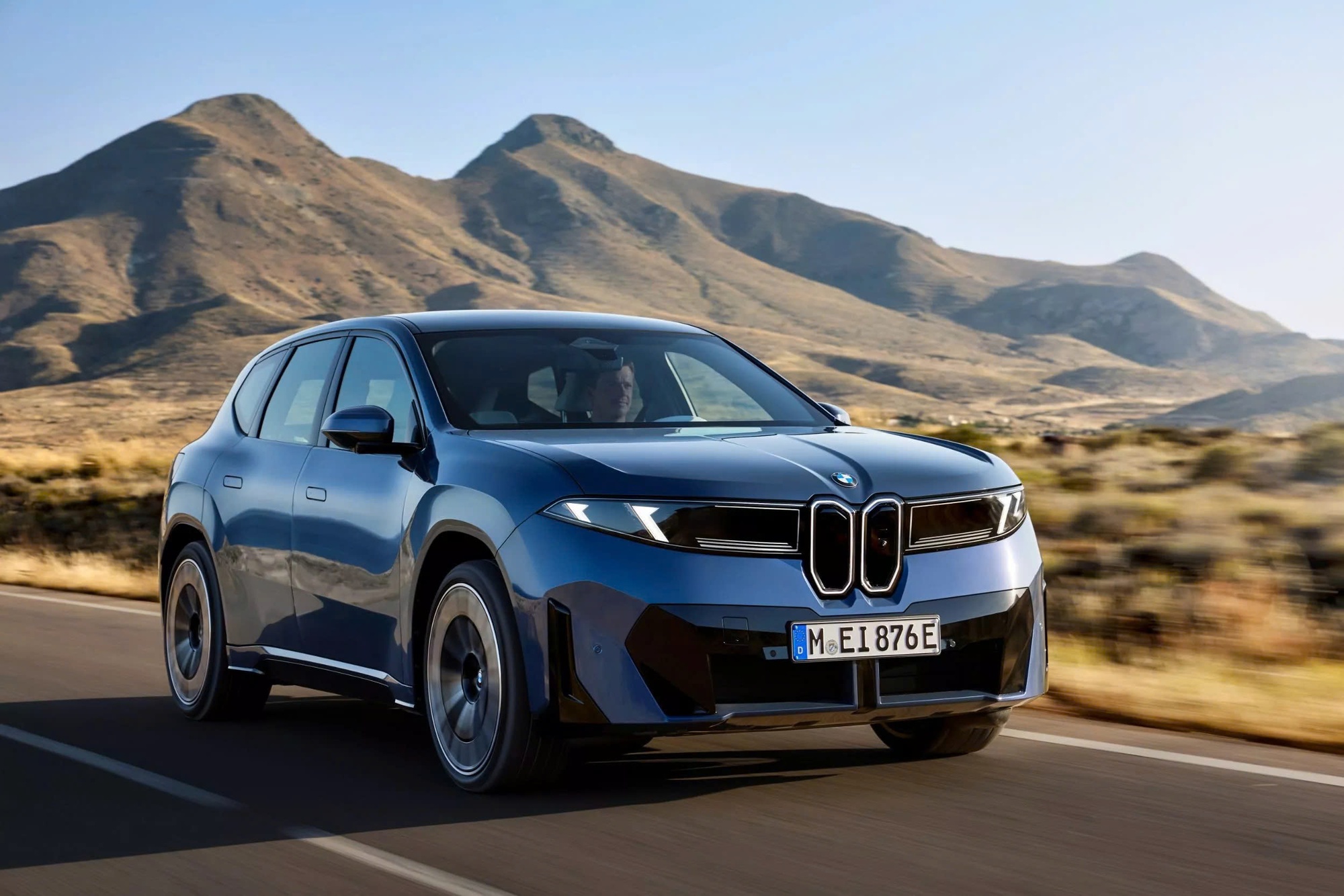 BMW iX3 ra mắt: Động cơ điện mạnh 463 mã lực, chạy Hà Nội - Sa Pa khứ hồi không cần sạc- Ảnh 2. BMW iX3 ra mắt: Động cơ điện mạnh 463 mã lực, chạy Hà Nội - Sa Pa khứ hồi không cần sạc- Ảnh 2.