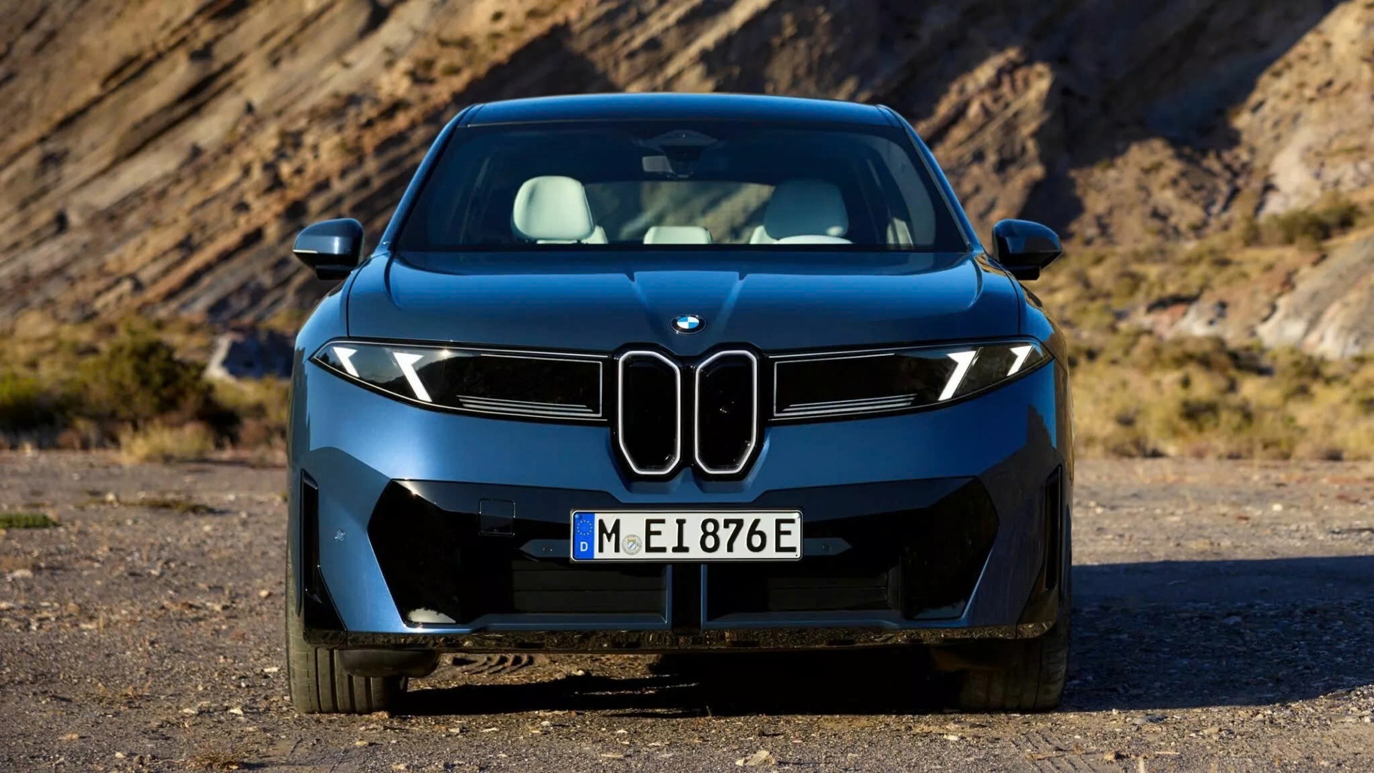 BMW iX3 ra mắt: Động cơ điện mạnh 463 mã lực, chạy Hà Nội - Sa Pa khứ hồi không cần sạc- Ảnh 3. BMW iX3 ra mắt: Động cơ điện mạnh 463 mã lực, chạy Hà Nội - Sa Pa khứ hồi không cần sạc- Ảnh 3.