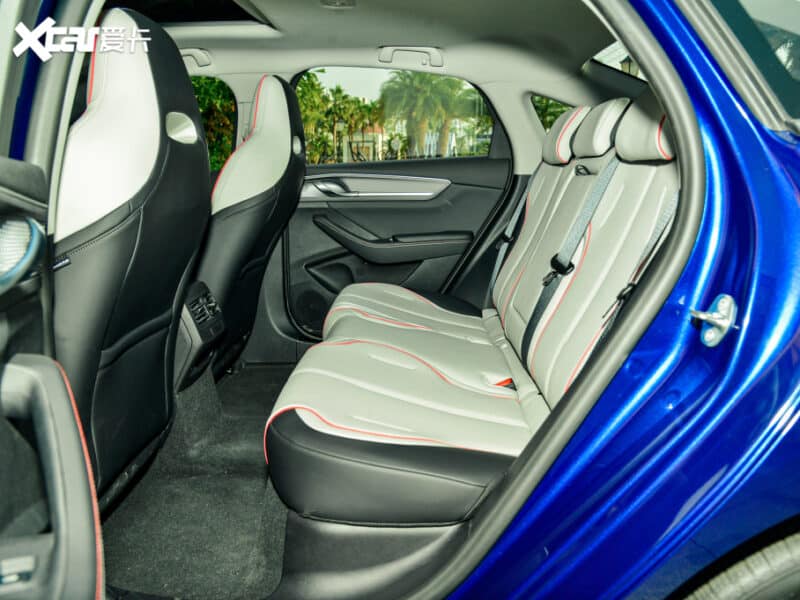 Lộ ảnh BYD 05 tại Việt Nam: Sedan cỡ C dùng động cơ plug-in hybrid, chạy 120km không cần xăng- Ảnh 12.