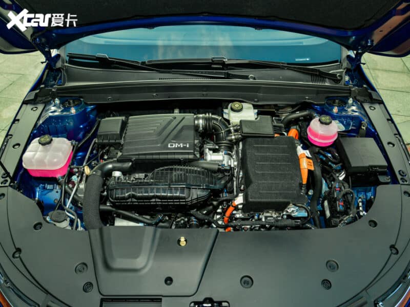 Lộ ảnh BYD 05 tại Việt Nam: Sedan cỡ C dùng động cơ plug-in hybrid, chạy 120km không cần xăng- Ảnh 4. Lộ ảnh BYD 05 tại Việt Nam: Sedan cỡ C dùng động cơ plug-in hybrid, chạy 120km không cần xăng- Ảnh 4.