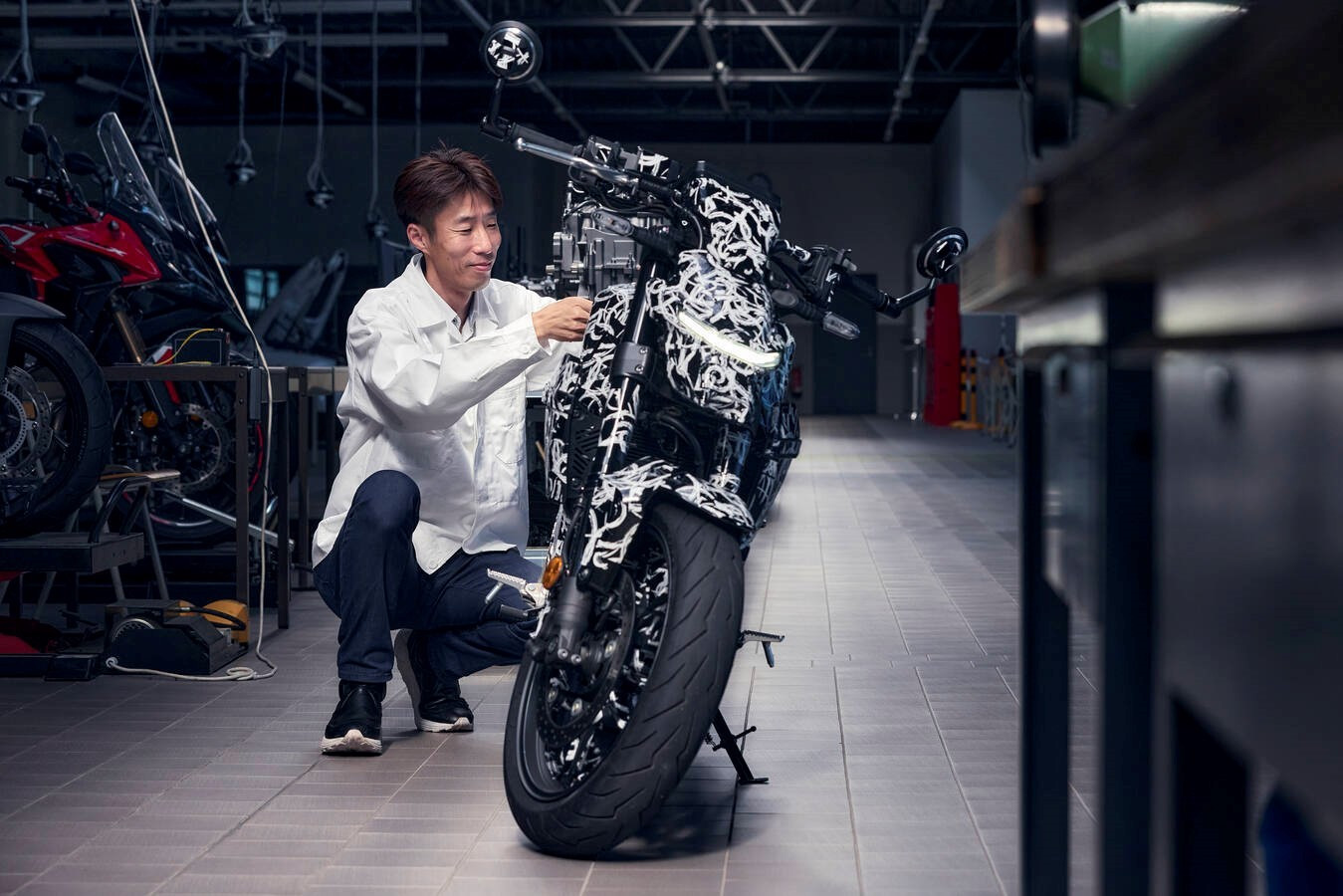 Hé lộ thêm về xe máy điện Honda sạc được chung với ô tô- Ảnh 9.