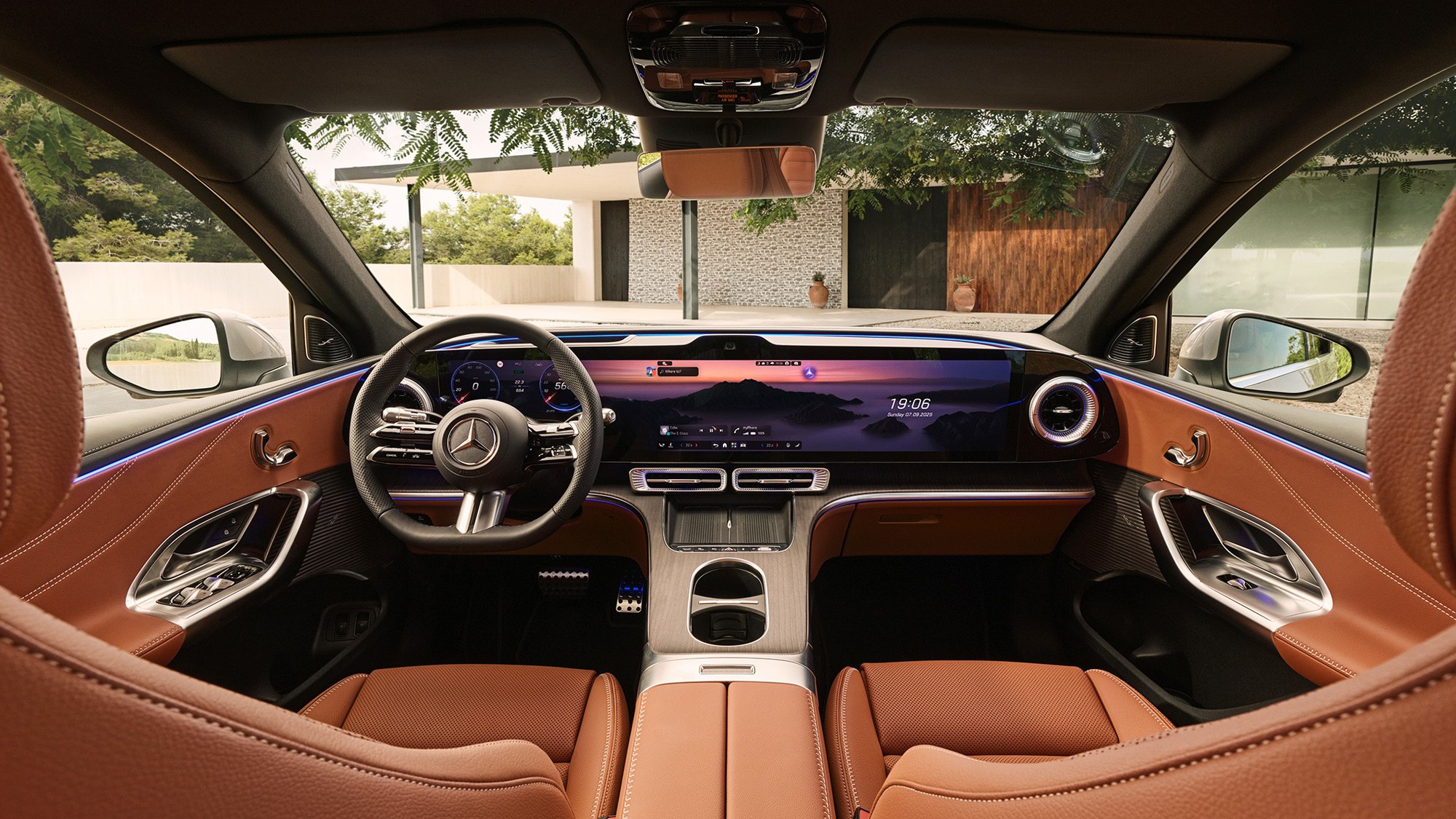 Mercedes-Benz GLC EV 2026 ra mắt: Trần sao, ghế rung theo nhạc, chạy 700 km/sạc, màn lớn chưa từng có- Ảnh 4.