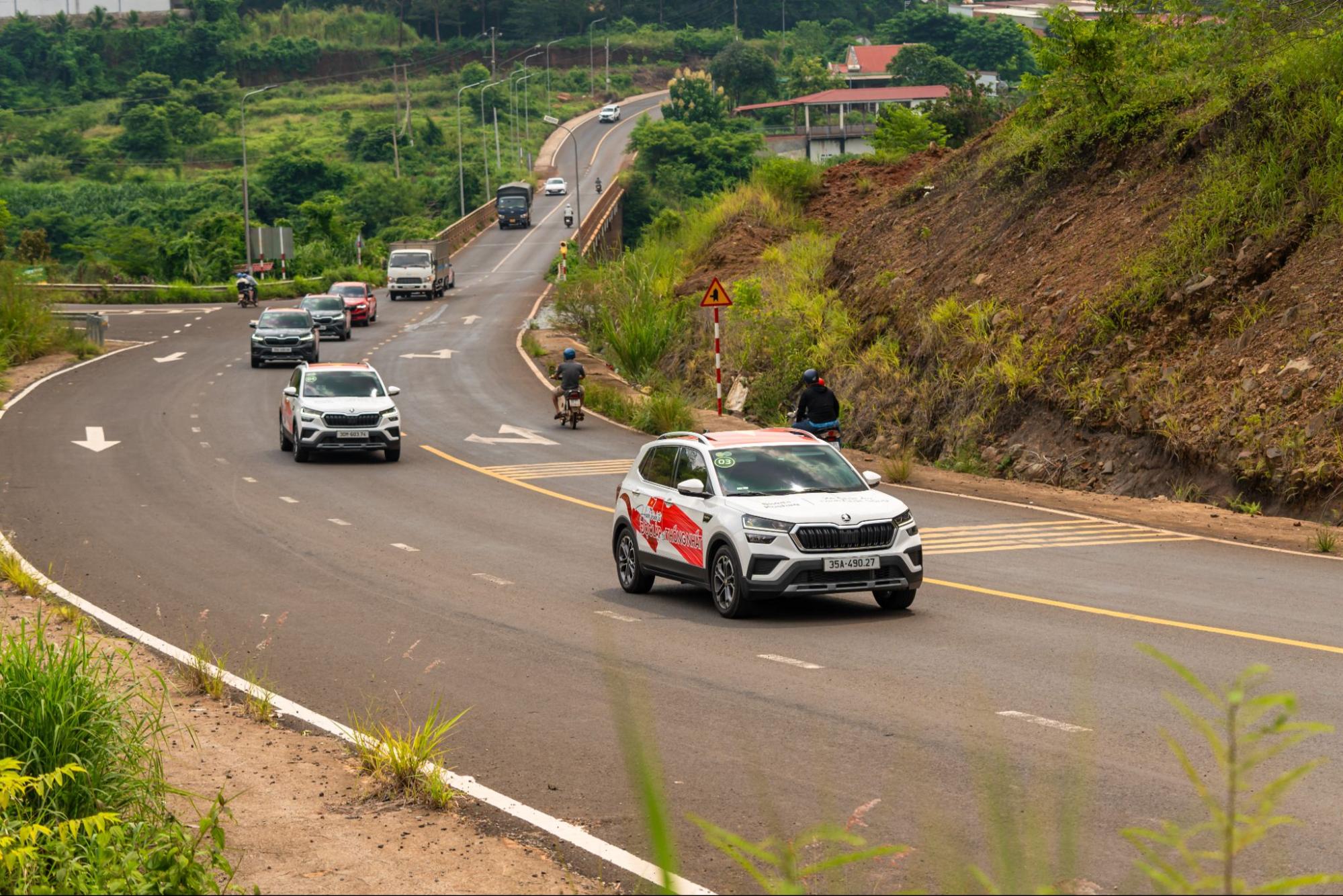 Xuyên rừng, vượt đèo bằng Skoda Kushaq mới thấy SUV đô thị giờ đây ‘cân’ tốt nhiều loại địa hình phức tạp- Ảnh 3.