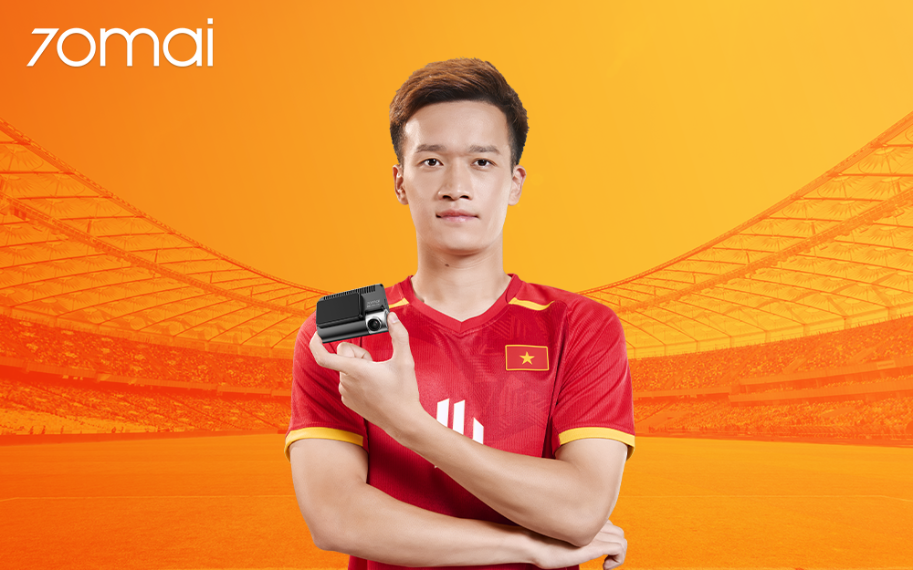 70mai công bố cầu thủ Nguyễn Hoàng Đức là Đại sứ thương hiệu kết hợp ra mắt camera hành trình 4K A800SE- Ảnh 1. 70mai công bố cầu thủ Nguyễn Hoàng Đức là Đại sứ thương hiệu kết hợp ra mắt camera hành trình 4K A800SE- Ảnh 1.