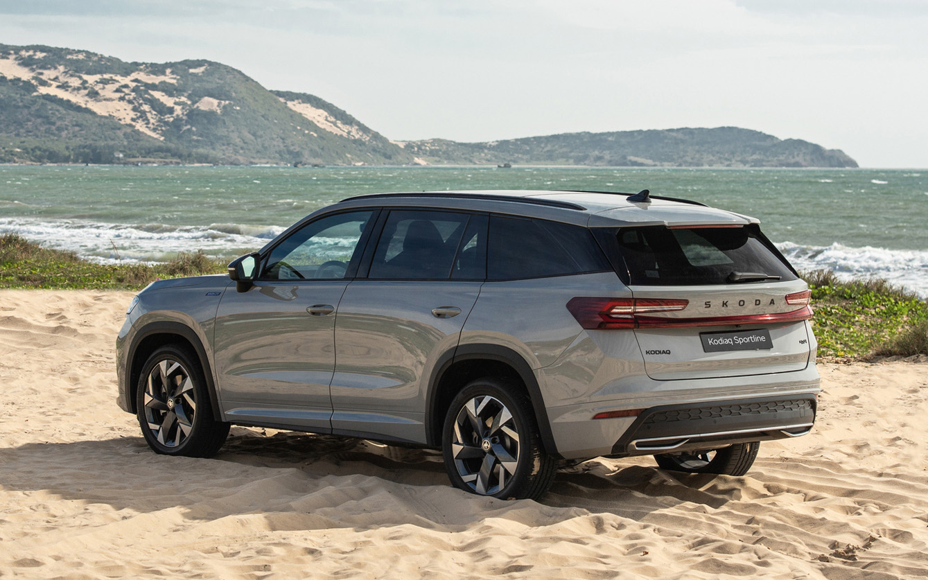 Skoda Kodiaq có giá mới tại Việt Nam: Cao nhất gần 1,5 tỷ đồng, bản 'base' vẫn giảm 81 triệu lăn bánh cạnh tranh Santa Fe, Everest- Ảnh 6.