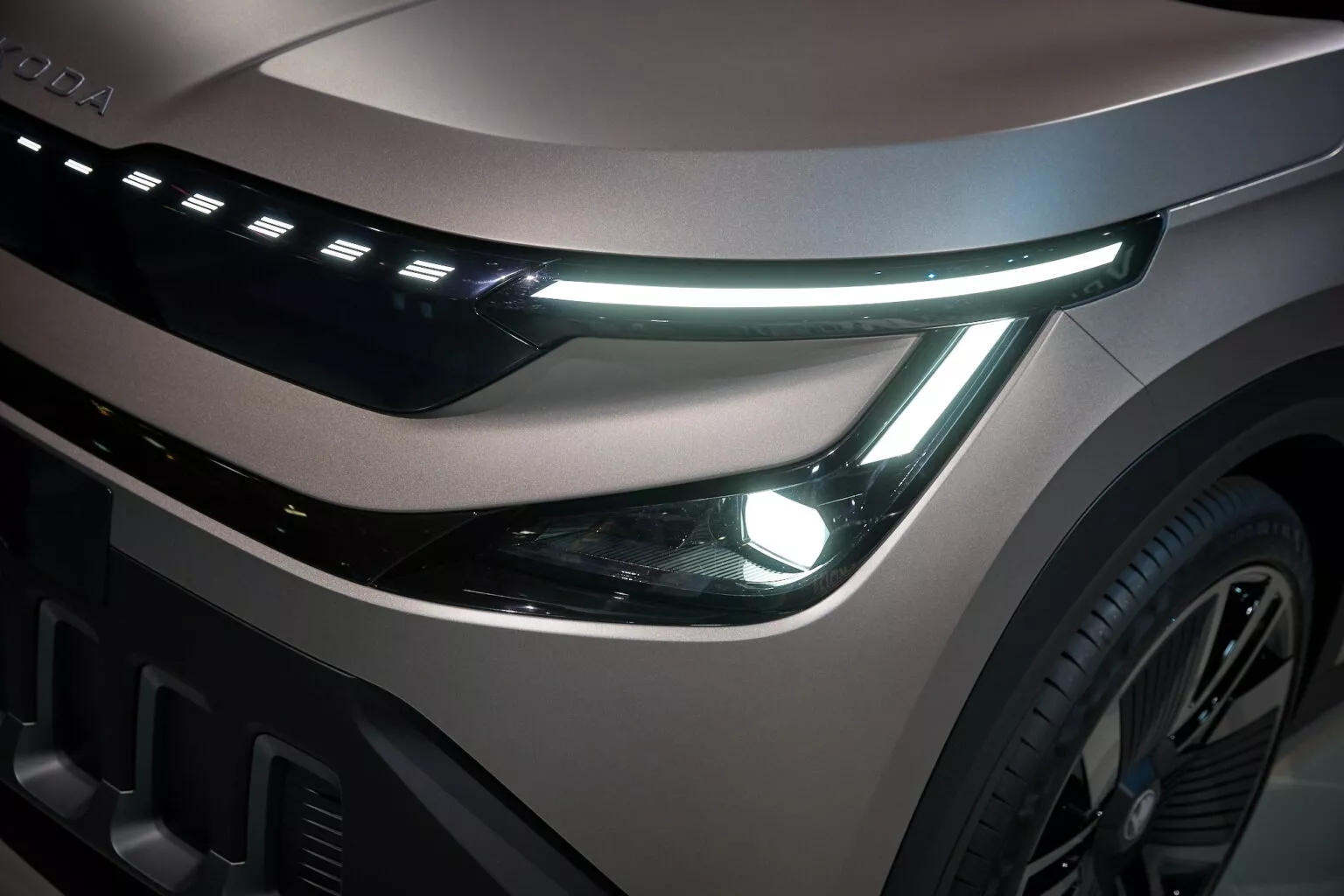 Skoda Epiq này mà về Việt Nam thì dễ hot: Ngang cỡ Sonet, chạy điện 425km/sạc, giá hứa hẹn ‘rẻ như xe xăng’- Ảnh 9. Skoda Epiq này mà về Việt Nam thì dễ hot: Ngang cỡ Sonet, chạy điện 425km/sạc, giá hứa hẹn ‘rẻ như xe xăng’- Ảnh 9.