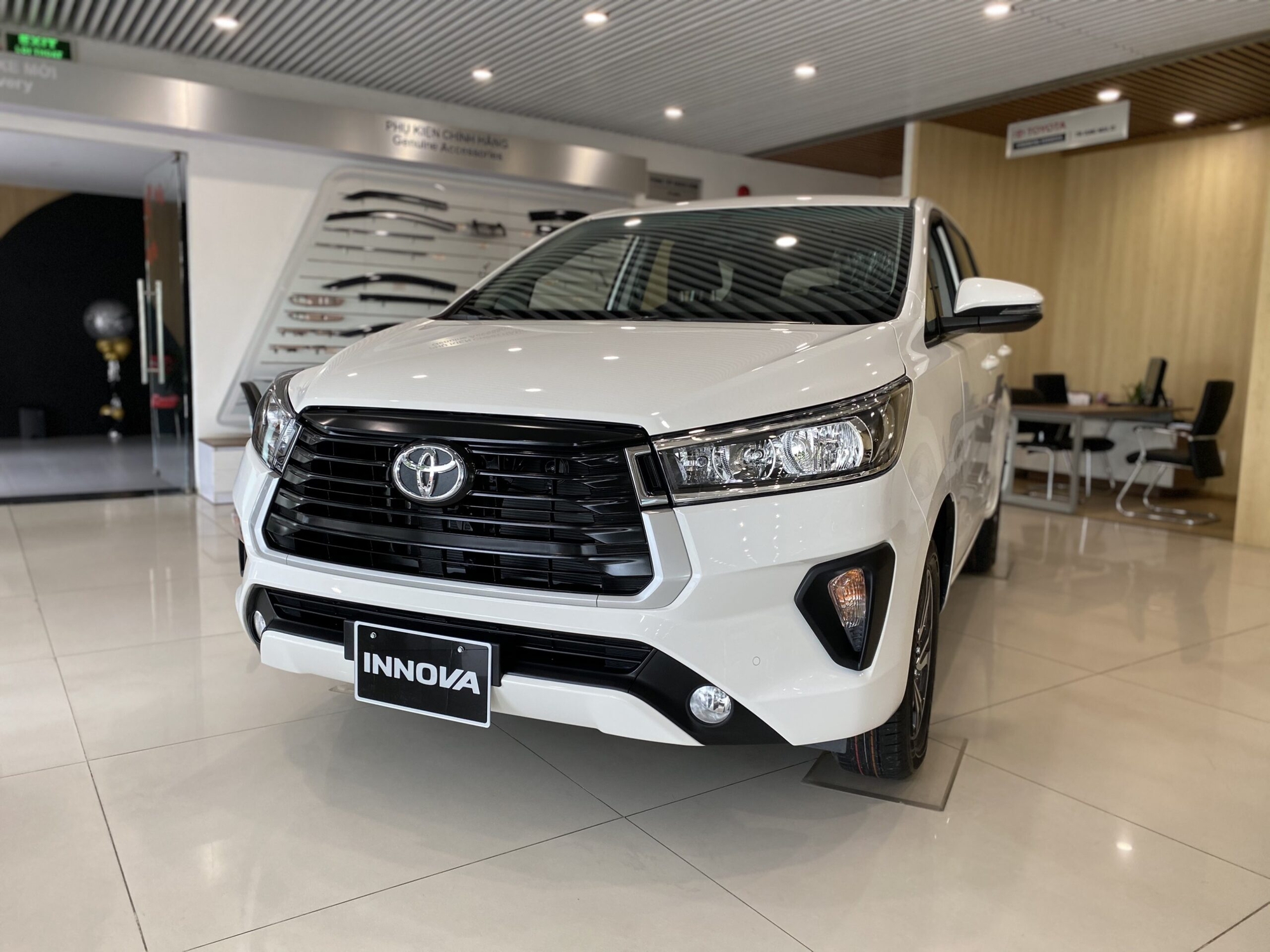 Toyota Innova dừng bán tại Việt Nam, nhìn doanh số, thiết kế và trang bị dễ hiểu lý do vì sao- Ảnh 3. Toyota Innova dừng bán tại Việt Nam, nhìn doanh số, thiết kế và trang bị dễ hiểu lý do vì sao- Ảnh 3.