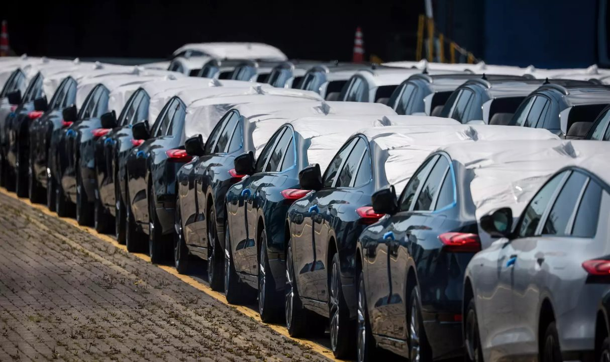 Giảm gi&aacute; tới 1,5 tỷ nhưng vẫn ế: Xe điện Trung Quốc đang gặp vấn đề g&igrave;?- Ảnh 1.