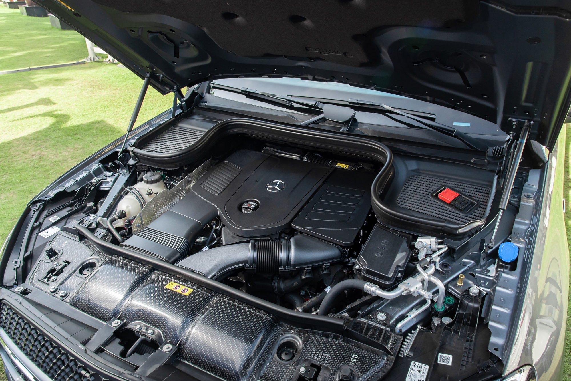 GLE 400e 4Matic giá 4,67 tỷ đồng - Phép thử đầy bản lĩnh của Mercedes-Benz tại Việt Nam- Ảnh 3.