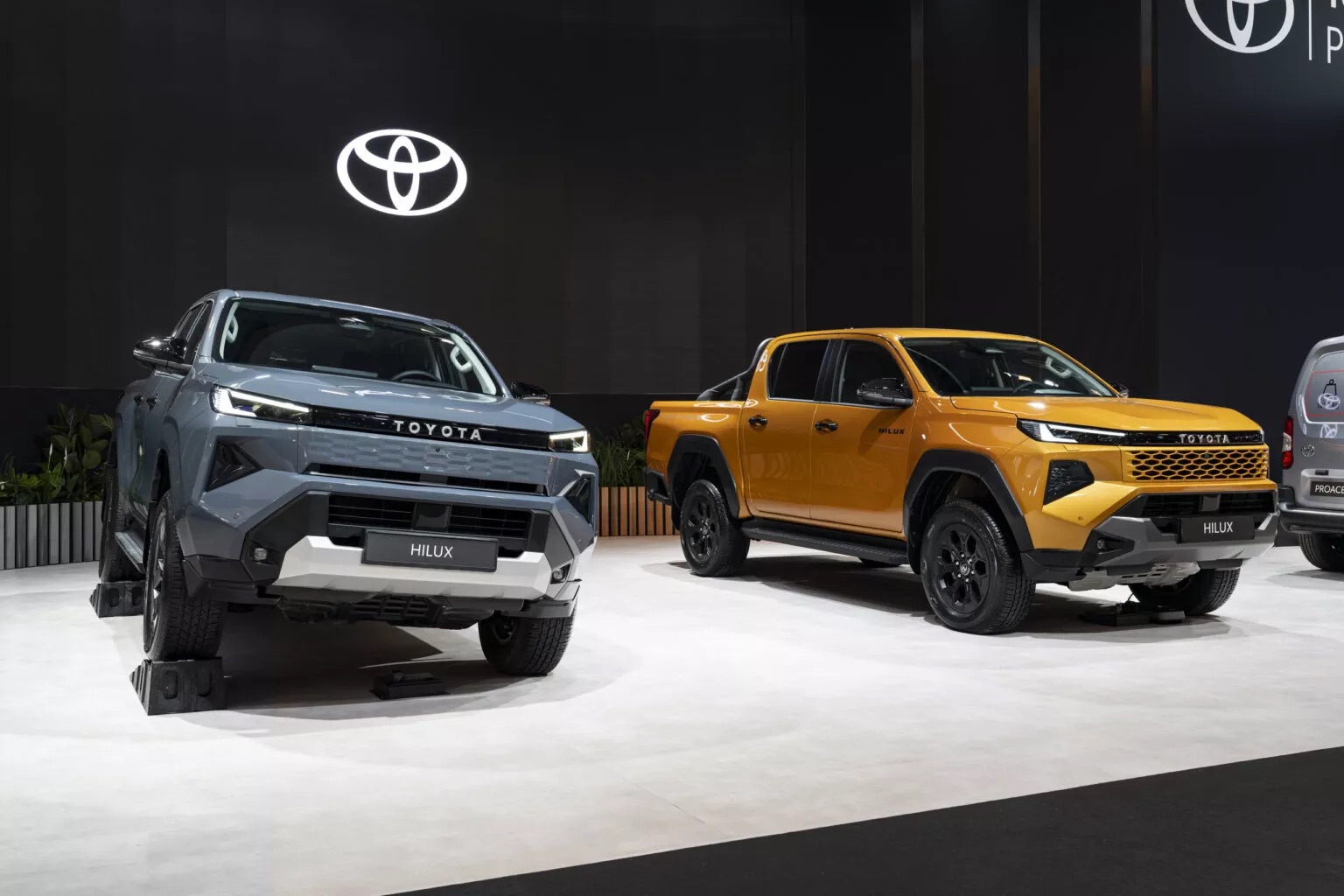 Toyota Hilux bản điện được bán thêm ở các thị trường khó tính, nếu về Việt Nam chỉ hợp ‘đi kiểng’ với thông số thế này- Ảnh 1. Toyota Hilux bản điện được bán thêm ở các thị trường khó tính, nếu về Việt Nam chỉ hợp ‘đi kiểng’ với thông số thế này- Ảnh 1.