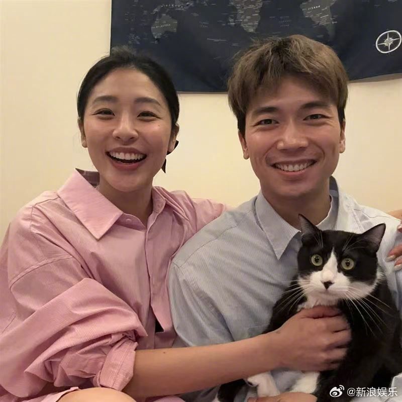 Cảnh sát tung CCTV ghi lại vụ cặp vợ chồng diễn viên lái xe tông chết người đi đường- Ảnh 1. Cảnh sát tung CCTV ghi lại vụ cặp vợ chồng diễn viên lái xe tông chết người đi đường- Ảnh 1.