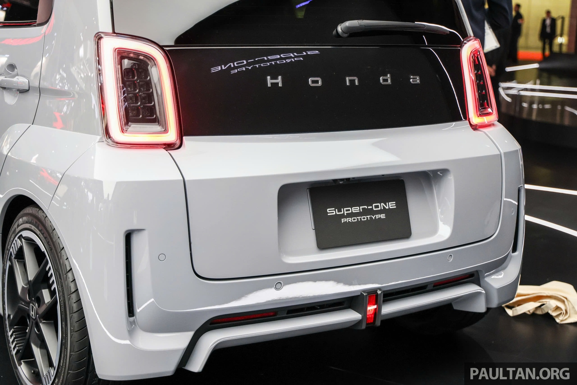 Honda Super-One ra mắt ĐN&Aacute;: Xe điện c&ugrave;ng cỡ Morning nhưng gi&aacute; quy đổi hơn 3,6 tỷ đồng, động cơ 94 m&atilde; lực, tầm hoạt động dưới 295km/sạc- Ảnh 6.