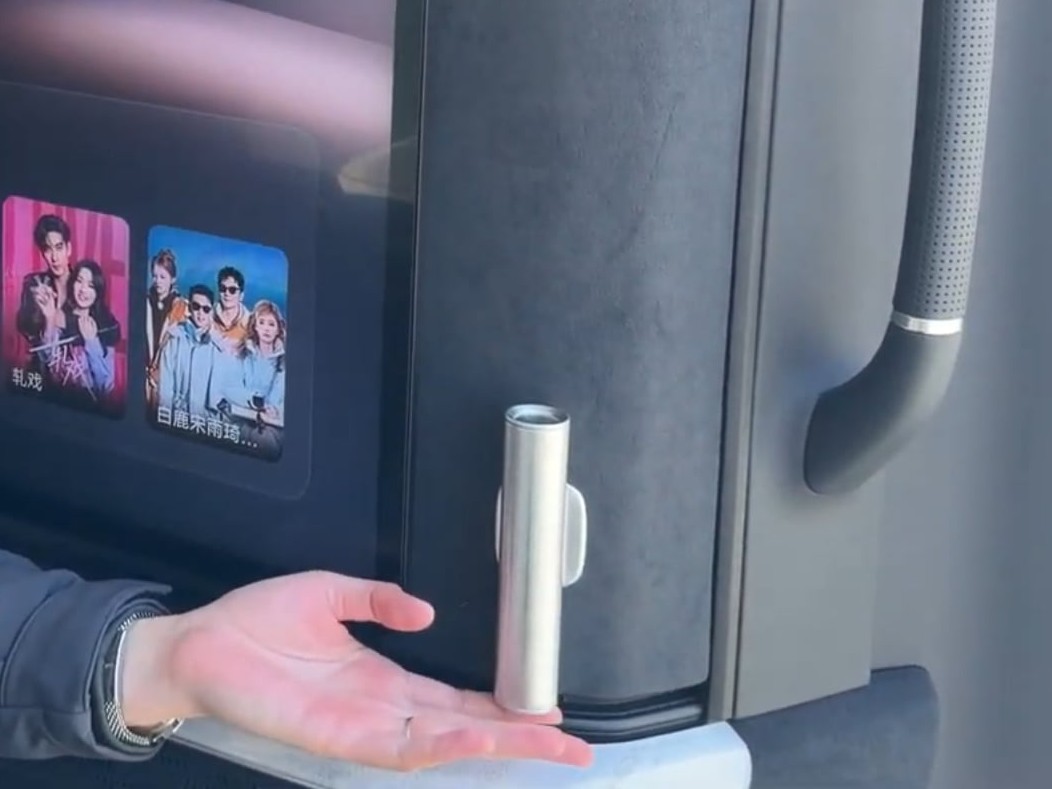 Thử l&agrave;m &lsquo;Chủ tịch&rsquo; tr&ecirc;n ghế Zeekr 009 sắp về Việt Nam: C&oacute; chi tiết kh&ocirc;ng ngờ tới!- Ảnh 10.