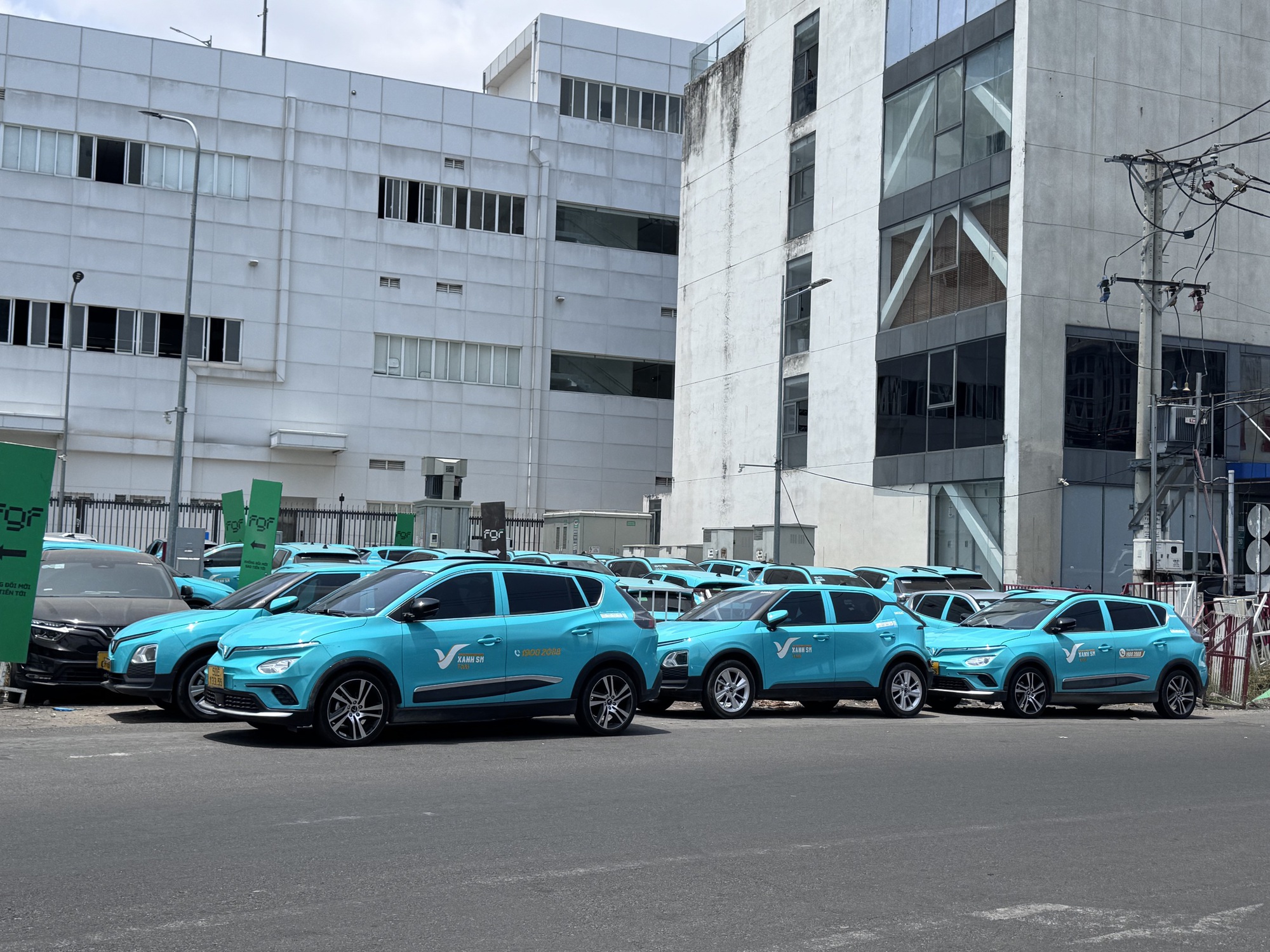 Xanh SM của tỉ phú Phạm Nhật Vượng có vốn tỉ USD- Ảnh 1. Xanh SM của tỉ phú Phạm Nhật Vượng có vốn tỉ USD- Ảnh 1.