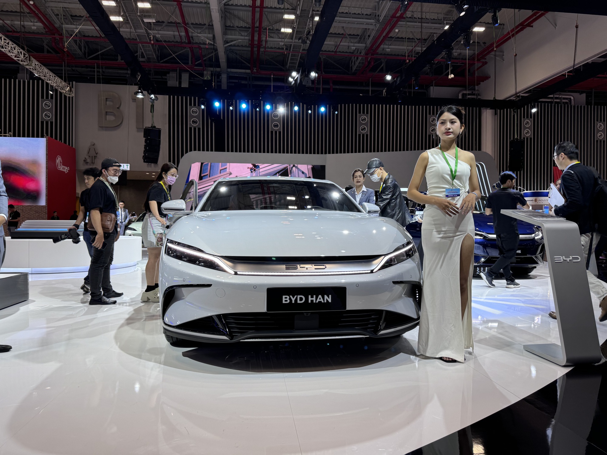 V&igrave; sao nguồn cung &ocirc; t&ocirc; tăng nhưng sức mua yếu- Ảnh 1.