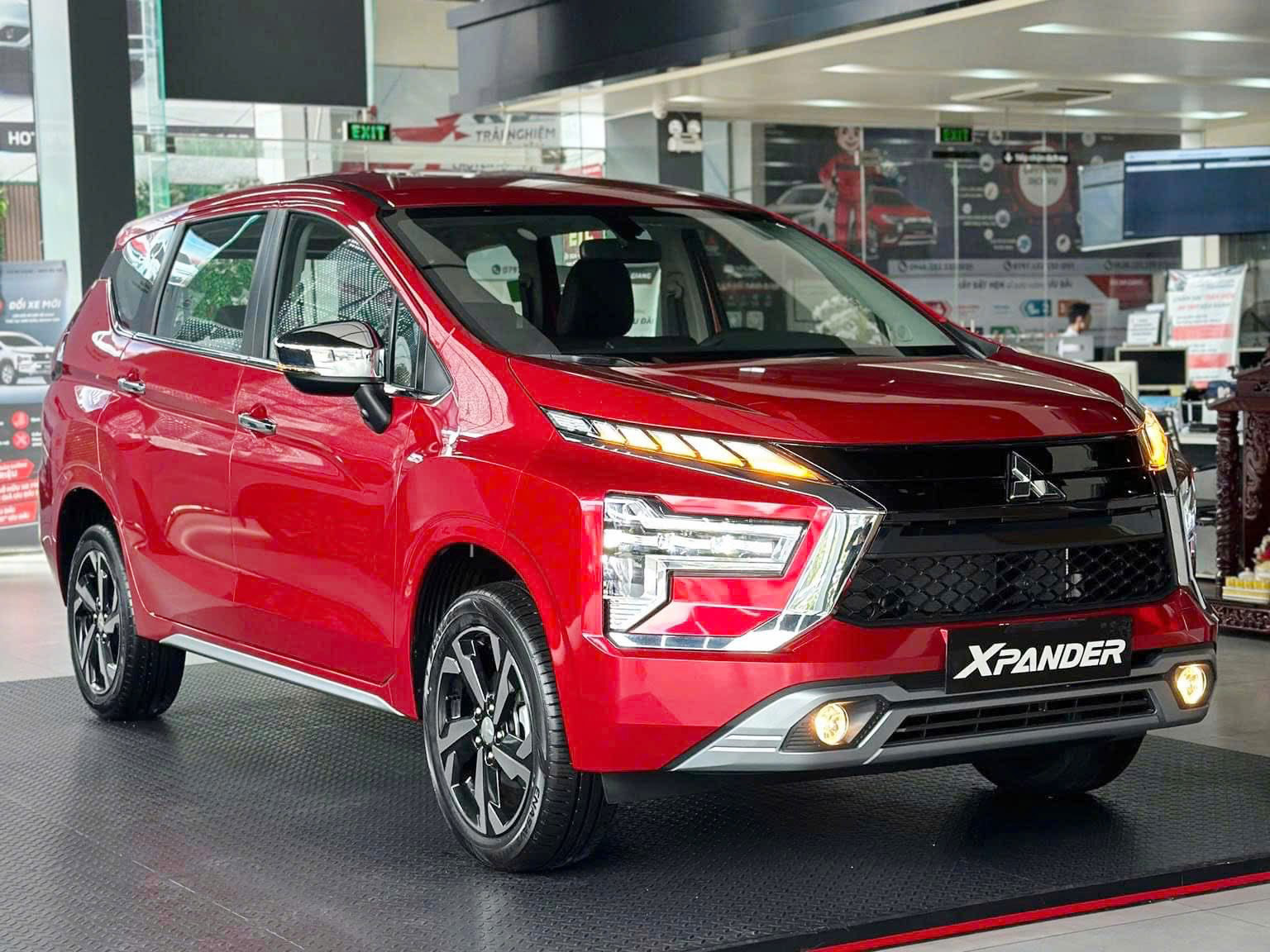 Mitsubishi lần đầu soán ngôi Toyota thành hãng xe xăng/dầu bán chạy nhất Việt Nam cùng nhiều kỷ lục mới nhờ ‘cú nổ’ từ Xforce và Destinator- Ảnh 7. Mitsubishi lần đầu soán ngôi Toyota thành hãng xe xăng/dầu bán chạy nhất Việt Nam cùng nhiều kỷ lục mới nhờ ‘cú nổ’ từ Xforce và Destinator- Ảnh 7.
