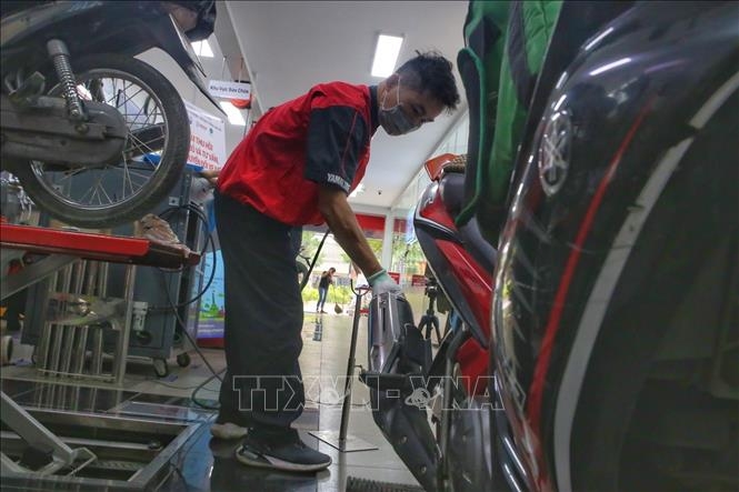 Sẽ kiểm định kh&iacute; thải xe m&ocirc; t&ocirc;, xe gắn m&aacute;y từ ng&agrave;y 30/6/2026- Ảnh 1.