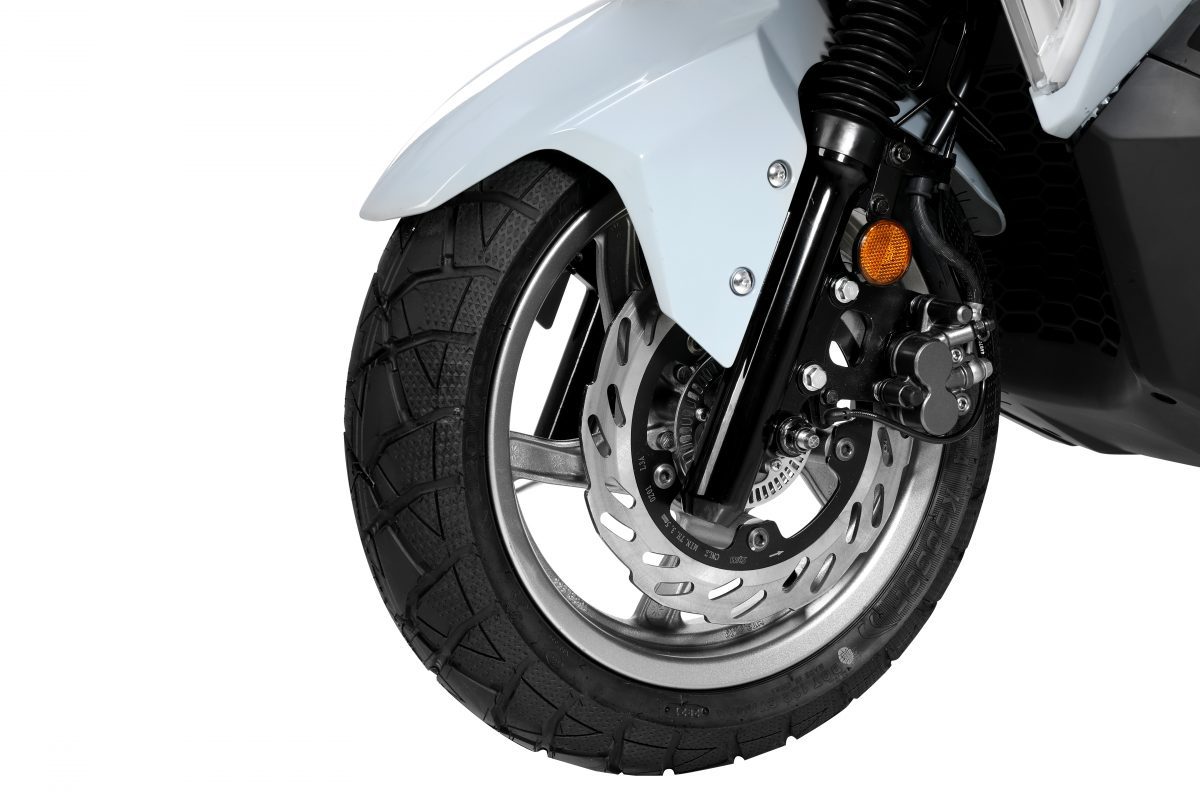 SYM Husky ADV150 giảm gi&aacute; sốc c&ograve;n 60 triệu: Đối thủ gi&aacute; rẻ khiến Honda ADV 160 phải d&egrave; chừng?- Ảnh 4.