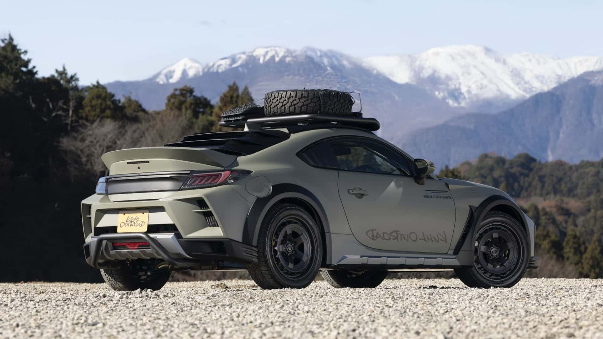 Nếu không đủ tiền mua Porsche 911 Dakar, đây là chiếc xe dành cho bạn- Ảnh 3. Nếu không đủ tiền mua Porsche 911 Dakar, đây là chiếc xe dành cho bạn- Ảnh 3.