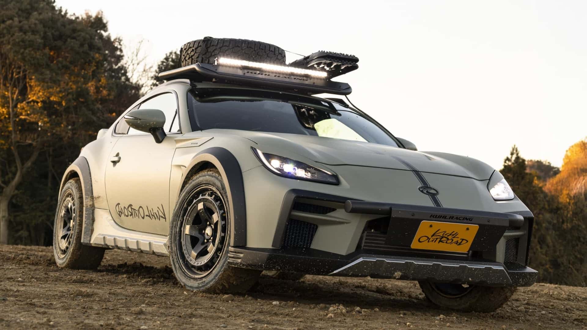 Nếu không đủ tiền mua Porsche 911 Dakar, đây là chiếc xe dành cho bạn- Ảnh 4. Nếu không đủ tiền mua Porsche 911 Dakar, đây là chiếc xe dành cho bạn- Ảnh 4.