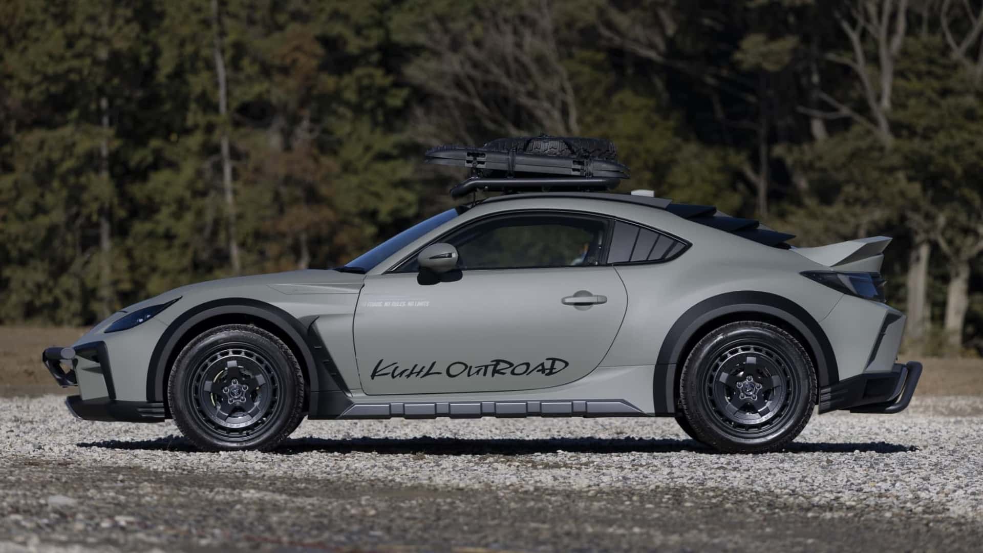 Nếu không đủ tiền mua Porsche 911 Dakar, đây là chiếc xe dành cho bạn- Ảnh 2. Nếu không đủ tiền mua Porsche 911 Dakar, đây là chiếc xe dành cho bạn- Ảnh 2.