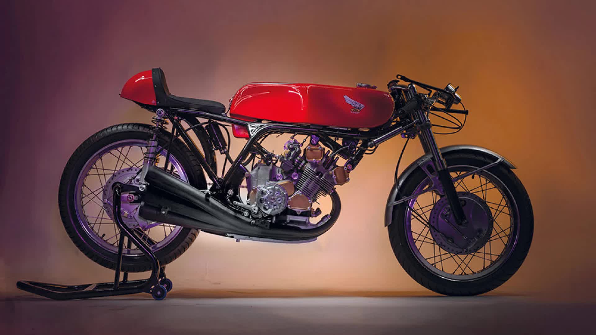 Hai chiếc xe m&aacute;y 'si&ecirc;u phẩm' của Honda lăm le x&ocirc; đổ kỷ lục đấu gi&aacute; triệu đ&ocirc;- Ảnh 3.