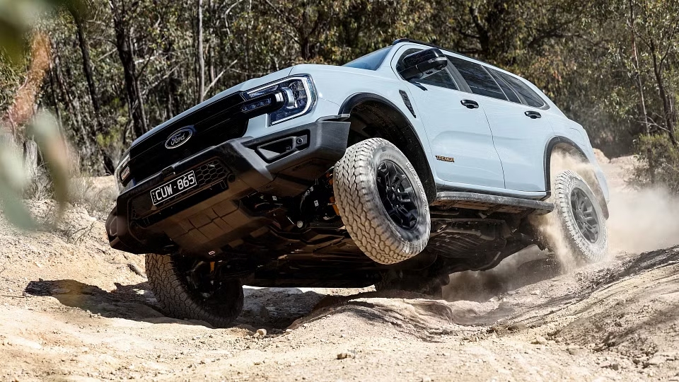 Ford Everest, Ranger bị loại bỏ một thứ, nguyên nhân lại là điều mà nhiều người Việt khát khao- Ảnh 2. Ford Everest, Ranger bị loại bỏ một thứ, nguyên nhân lại là điều mà nhiều người Việt khát khao- Ảnh 2.