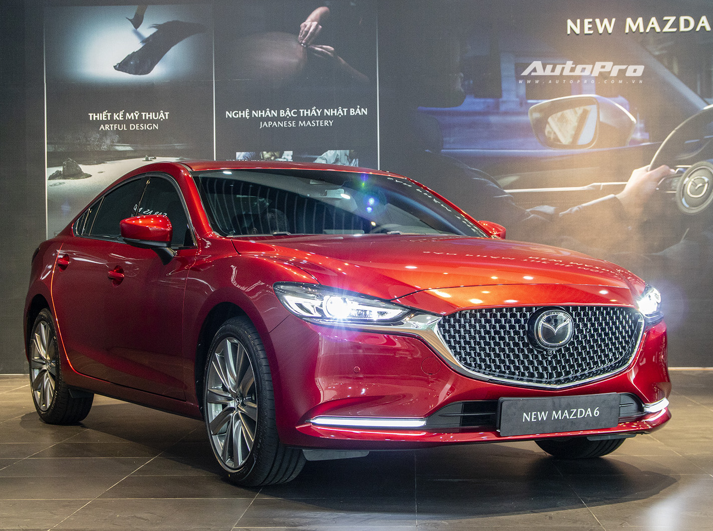 Khắc nghiệt 'đào thải' sedan cỡ D ở Việt Nam: Chưa đầy 10 năm, 7 xe bị khai tử, Toyota Camry trước cơ hội độc tôn trong phân khúc- Ảnh 6. Khắc nghiệt 'đào thải' sedan cỡ D ở Việt Nam: Chưa đầy 10 năm, 7 xe bị khai tử, Toyota Camry trước cơ hội độc tôn trong phân khúc- Ảnh 6.