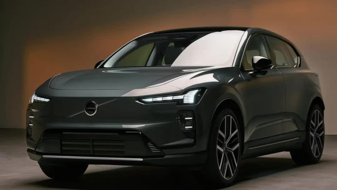 Volvo EX60 ra mắt: Xe điện tích hợp google gemini đầu tiên thế giới vận hành 810 km một lần sạc- Ảnh 1. Volvo EX60 ra mắt: Xe điện tích hợp google gemini đầu tiên thế giới vận hành 810 km một lần sạc- Ảnh 1.