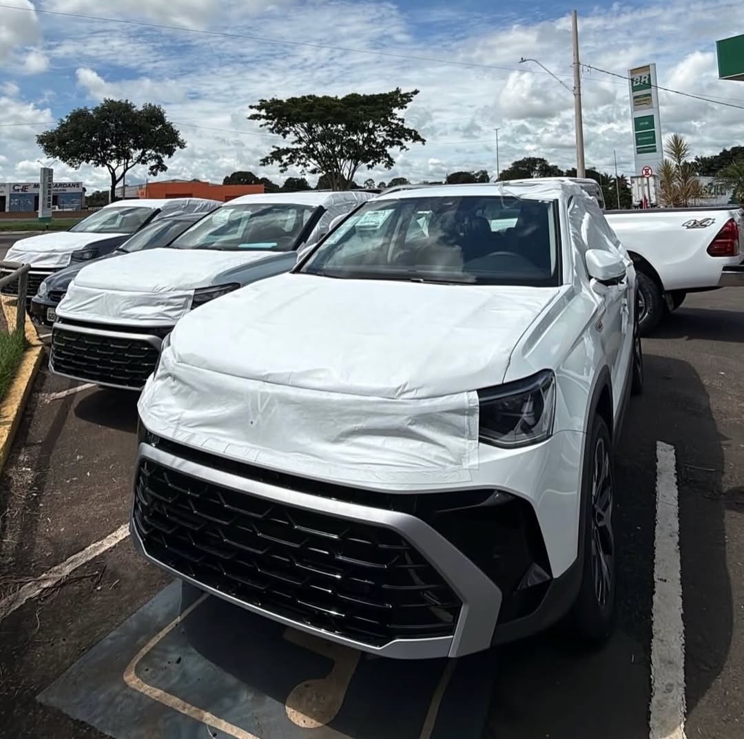 Volkswagen T-Cross facelift lộ diện: Lột x&aacute;c thiết kế như xe điện, n&acirc;ng cấp trang bị, chờ ng&agrave;y 'phục th&ugrave;' tại Việt Nam- Ảnh 2.