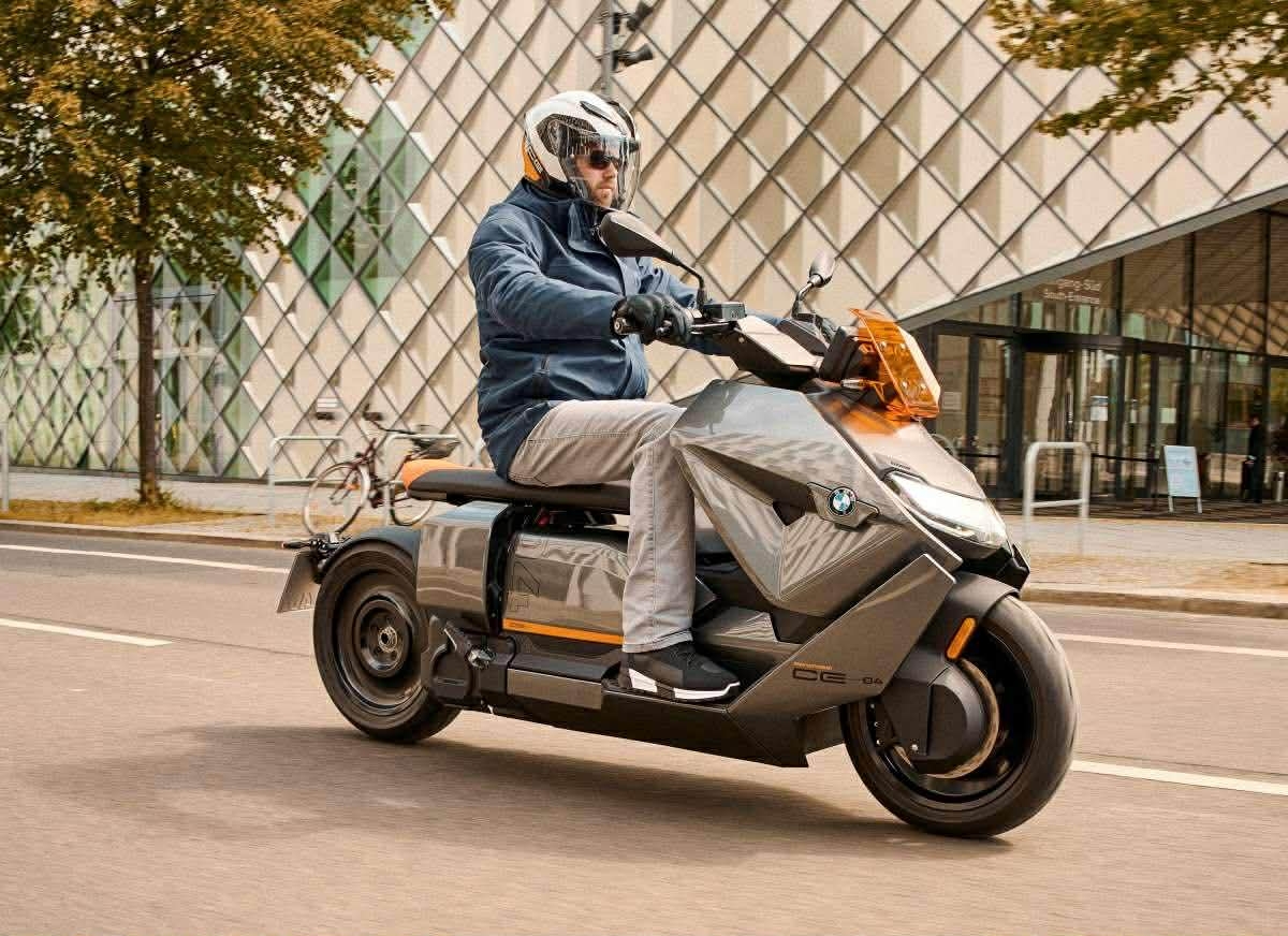 BMW Motorrad đạt doanh số 202.563 xe m&ocirc;-t&ocirc; to&agrave;n cầu trong năm 2025- Ảnh 2.