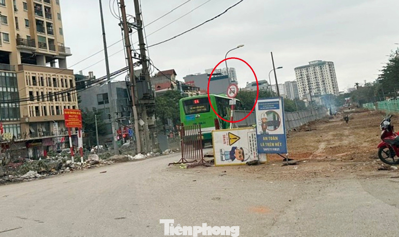 Hiện trạng sửa chữa tuyến đường nhiều 'ổ g&agrave;', '&ocirc; tr&acirc;u' nhất nội th&agrave;nh H&agrave; Nội- Ảnh 6.