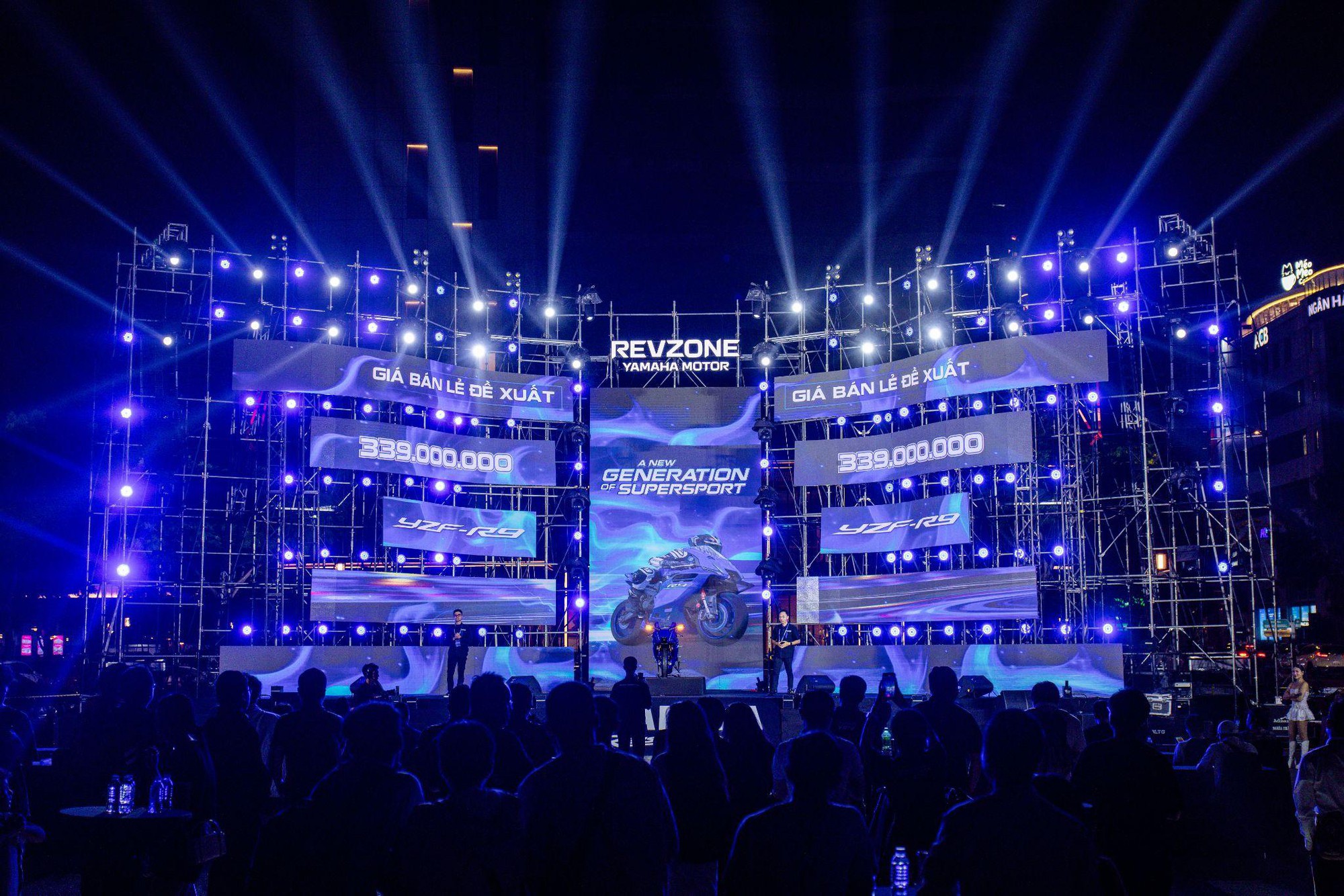 H&agrave;ng trăm biker quy tụ tại ng&agrave;y hội REVolution: YZF-R9 trở th&agrave;nh t&acirc;m điểm, h&eacute; lộ YZF-R1M chuẩn bị về Việt Nam- Ảnh 2.
