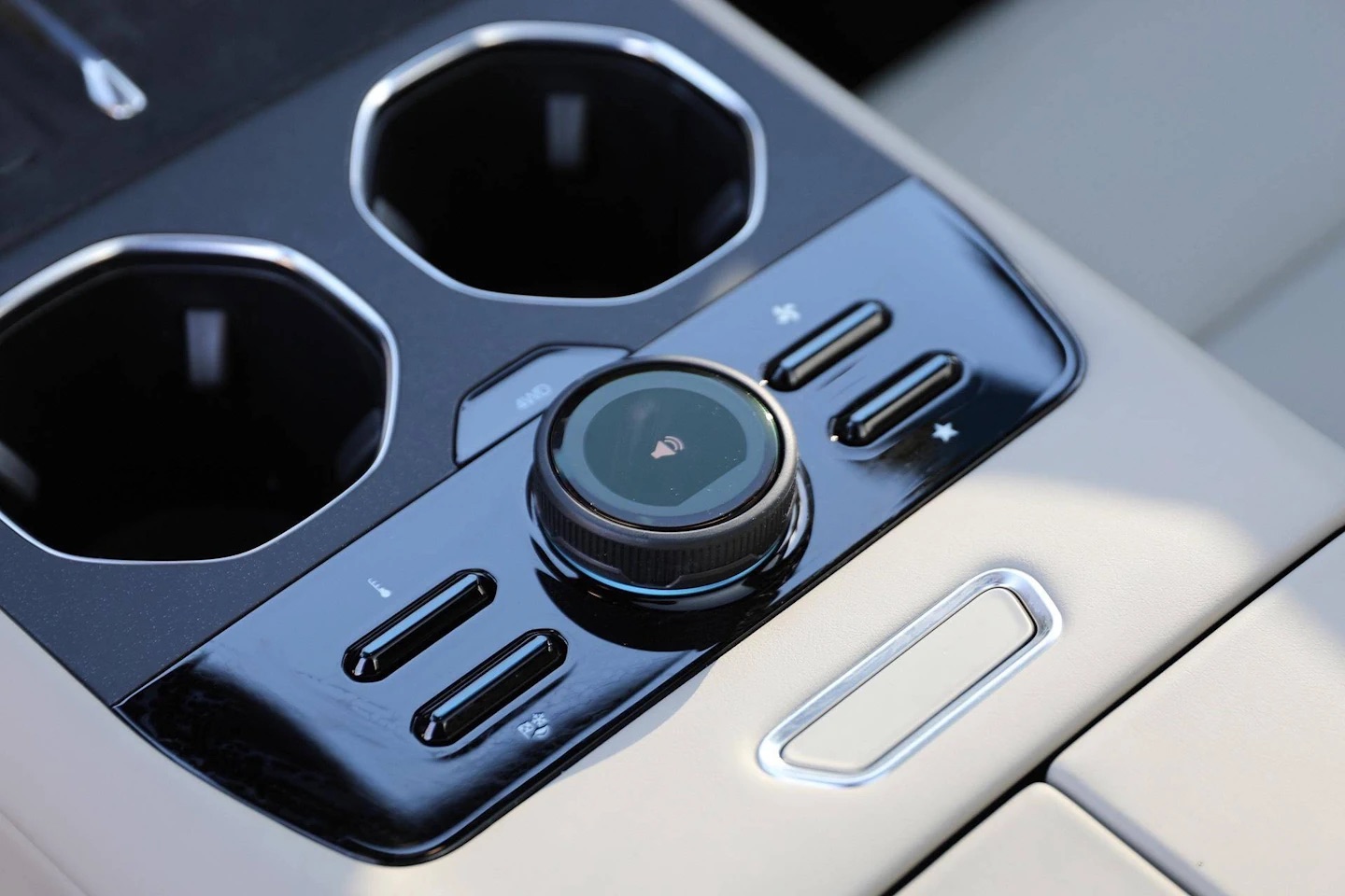 Ford Bronco được đăng k&yacute; tại Việt Nam: C&ugrave;ng cỡ Everest, chung 'gốc' với Territory, pin bản điện đủ chạy H&agrave; Nội - Huế, c&oacute; t&ugrave;y chọn EREV đấu Prado- Ảnh 21.