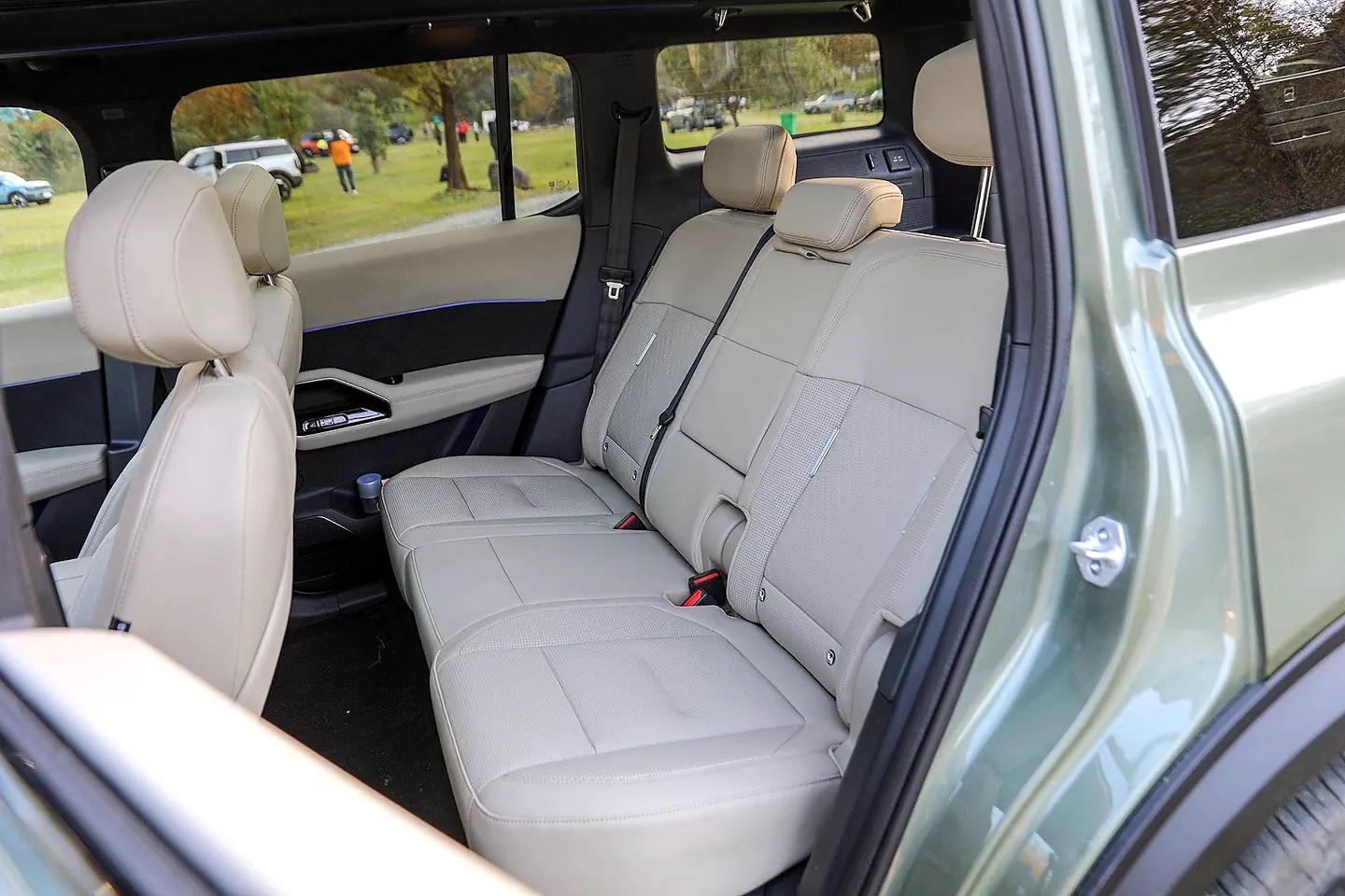 Ford Bronco được đăng k&yacute; tại Việt Nam: C&ugrave;ng cỡ Everest, chung 'gốc' với Territory, pin bản điện đủ chạy H&agrave; Nội - Huế, c&oacute; t&ugrave;y chọn EREV đấu Prado- Ảnh 23.