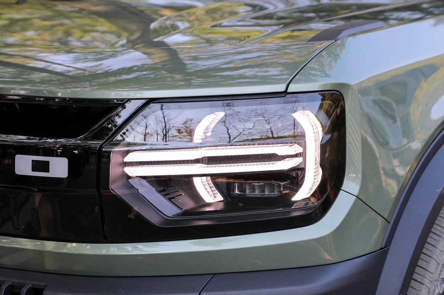 Ford Bronco được đăng k&yacute; tại Việt Nam: C&ugrave;ng cỡ Everest, chung 'gốc' với Territory, pin bản điện đủ chạy H&agrave; Nội - Huế, c&oacute; t&ugrave;y chọn EREV đấu Prado- Ảnh 12.