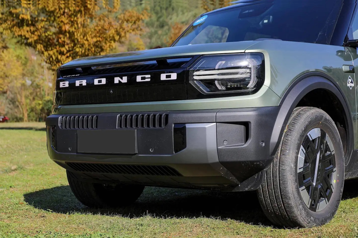 Ford Bronco được đăng k&yacute; tại Việt Nam: C&ugrave;ng cỡ Everest, chung 'gốc' với Territory, pin bản điện đủ chạy H&agrave; Nội - Huế, c&oacute; t&ugrave;y chọn EREV đấu Prado- Ảnh 11.