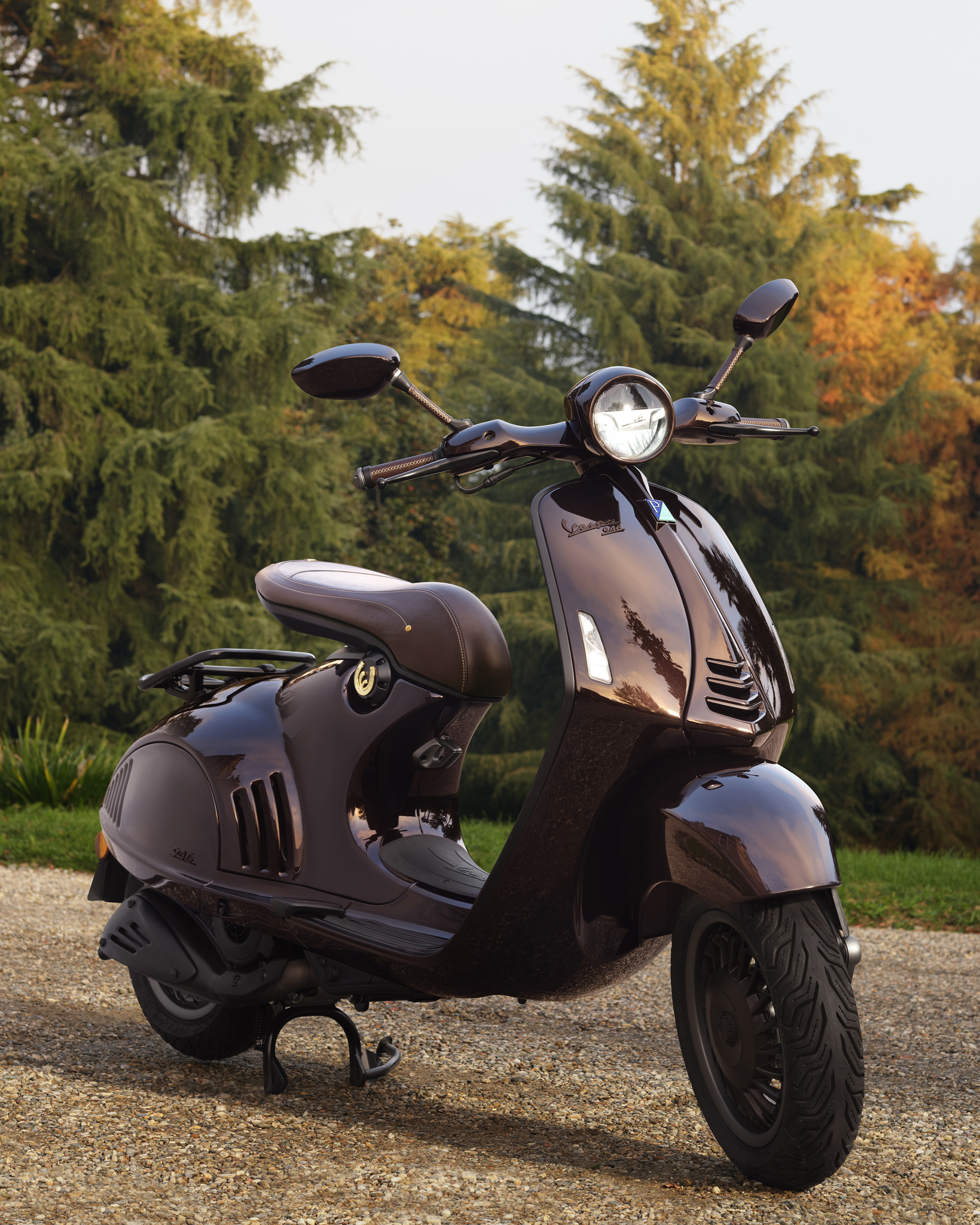 Xem trước Vespa 946 Horse sắp về Việt Nam: Phi&ecirc;n bản giới hạn d&agrave;nh cho người chơi Vespa hệ tuổi ngựa, gi&aacute; về Việt Nam dễ rơi tầm nửa tỷ- Ảnh 2.